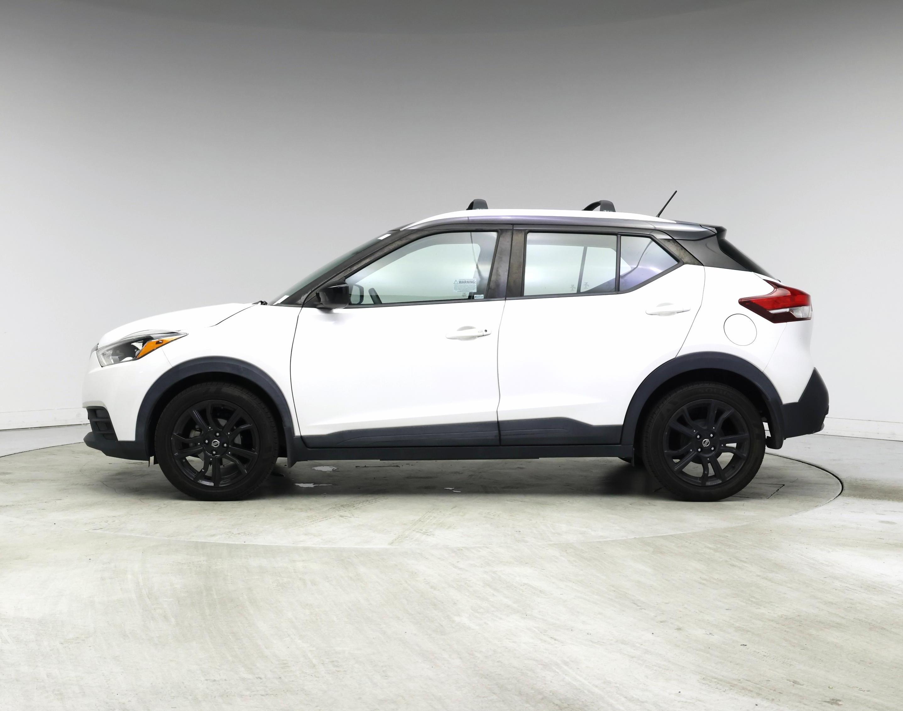 Thumbnail: 2019 Nissan Kicks - 3