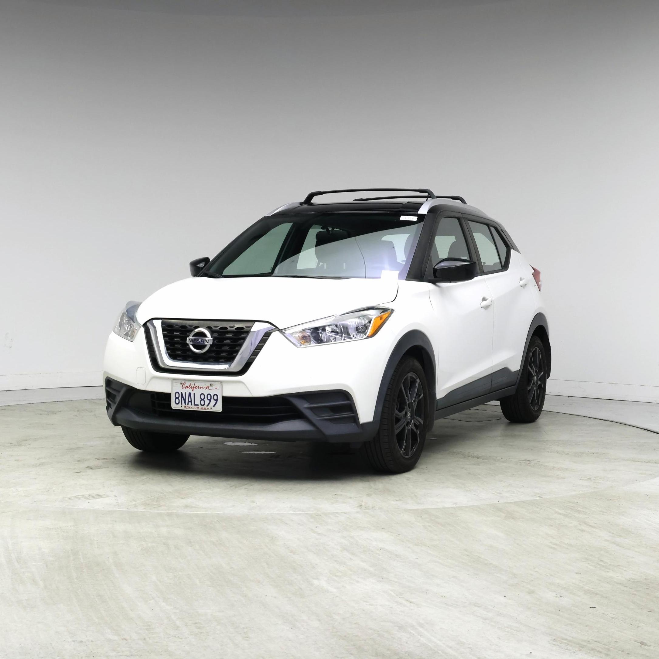 Thumbnail: 2019 Nissan Kicks - 4