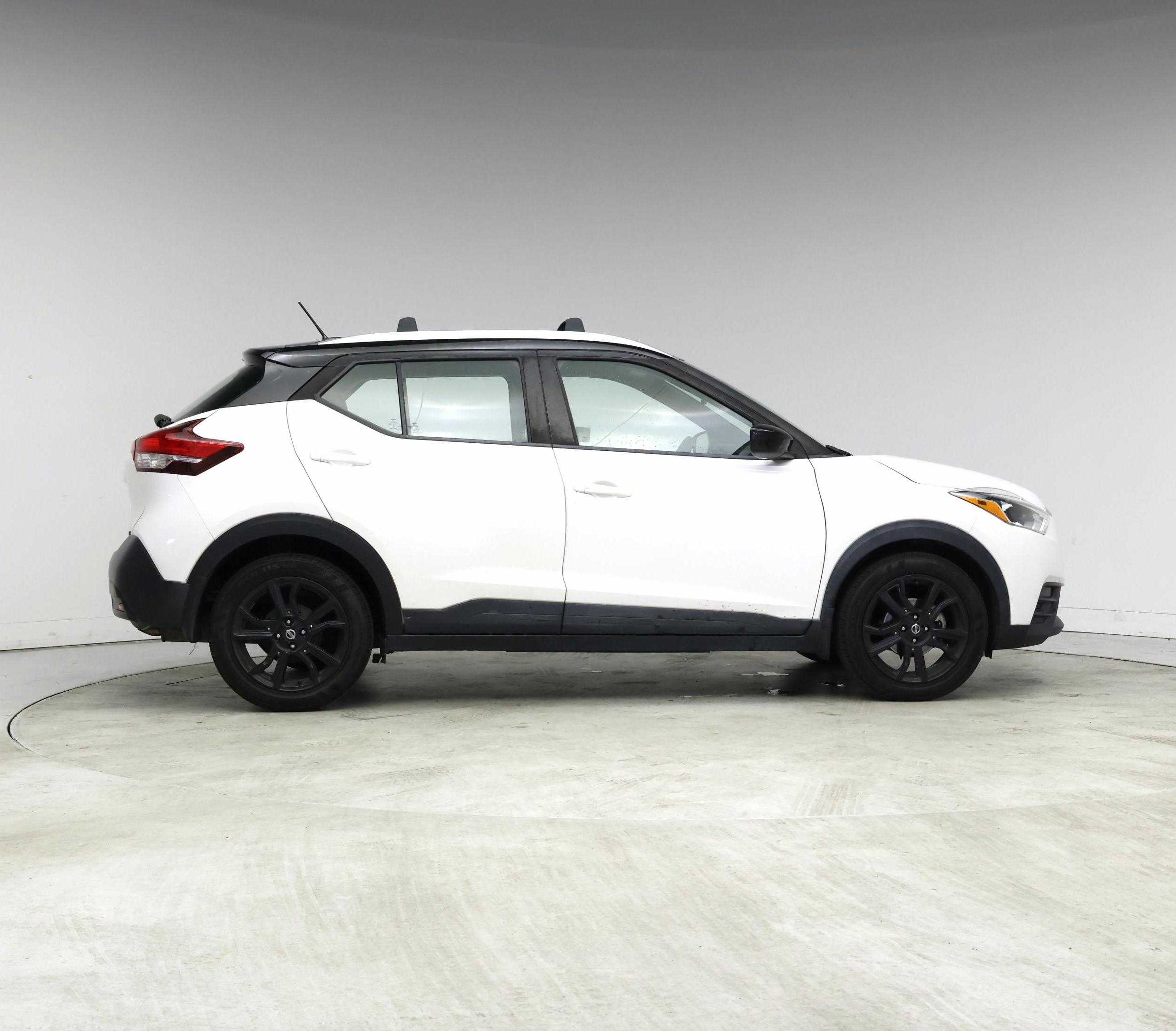 Thumbnail: 2019 Nissan Kicks - 7