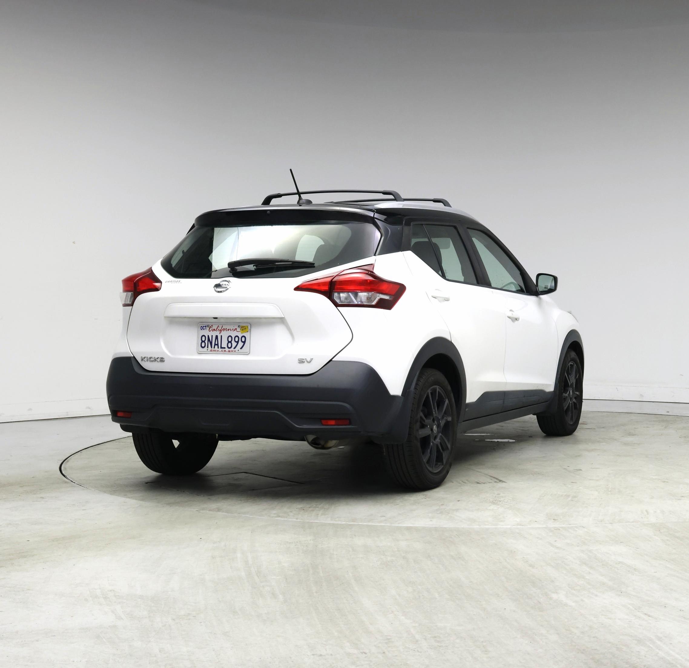 Thumbnail: 2019 Nissan Kicks - 8