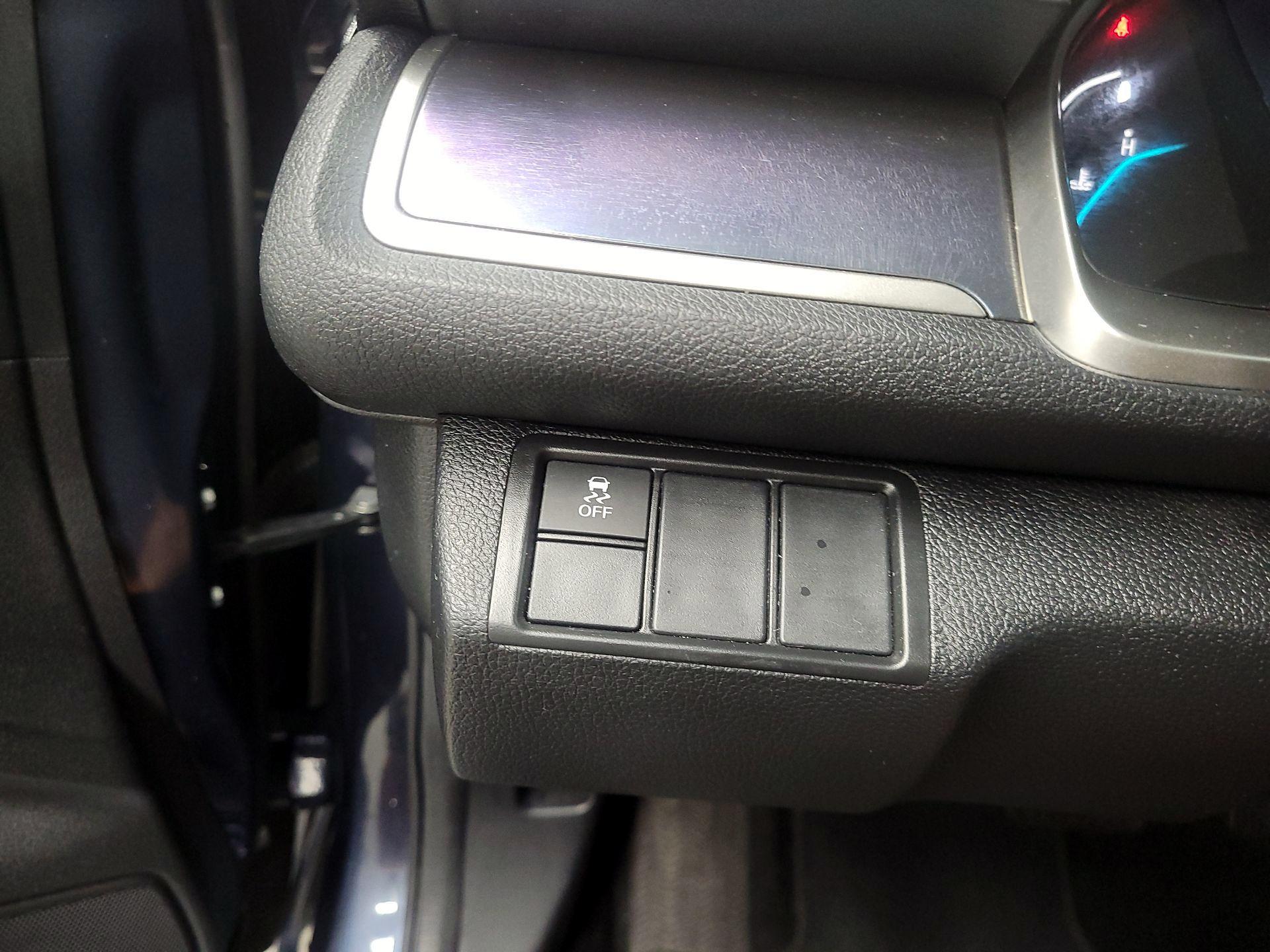 Thumbnail: 2016 Honda Civic - 13