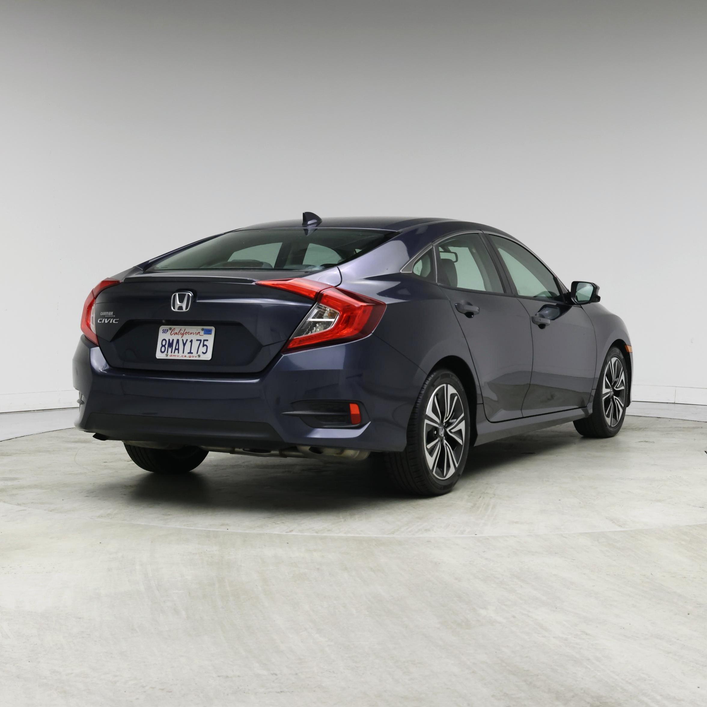 Thumbnail: 2016 Honda Civic - 8
