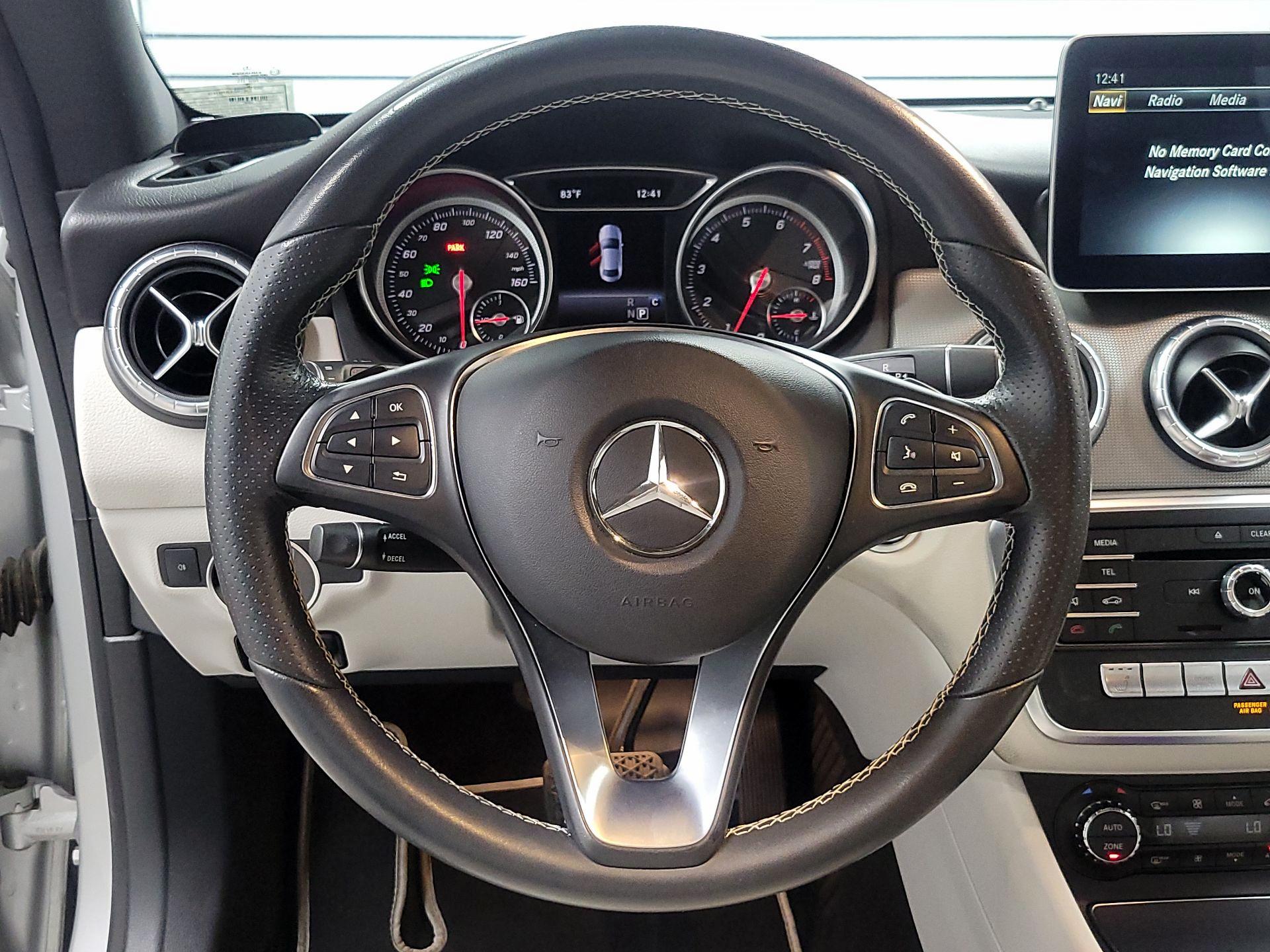 Thumbnail: 2018 Mercedes-Benz CLA - 10