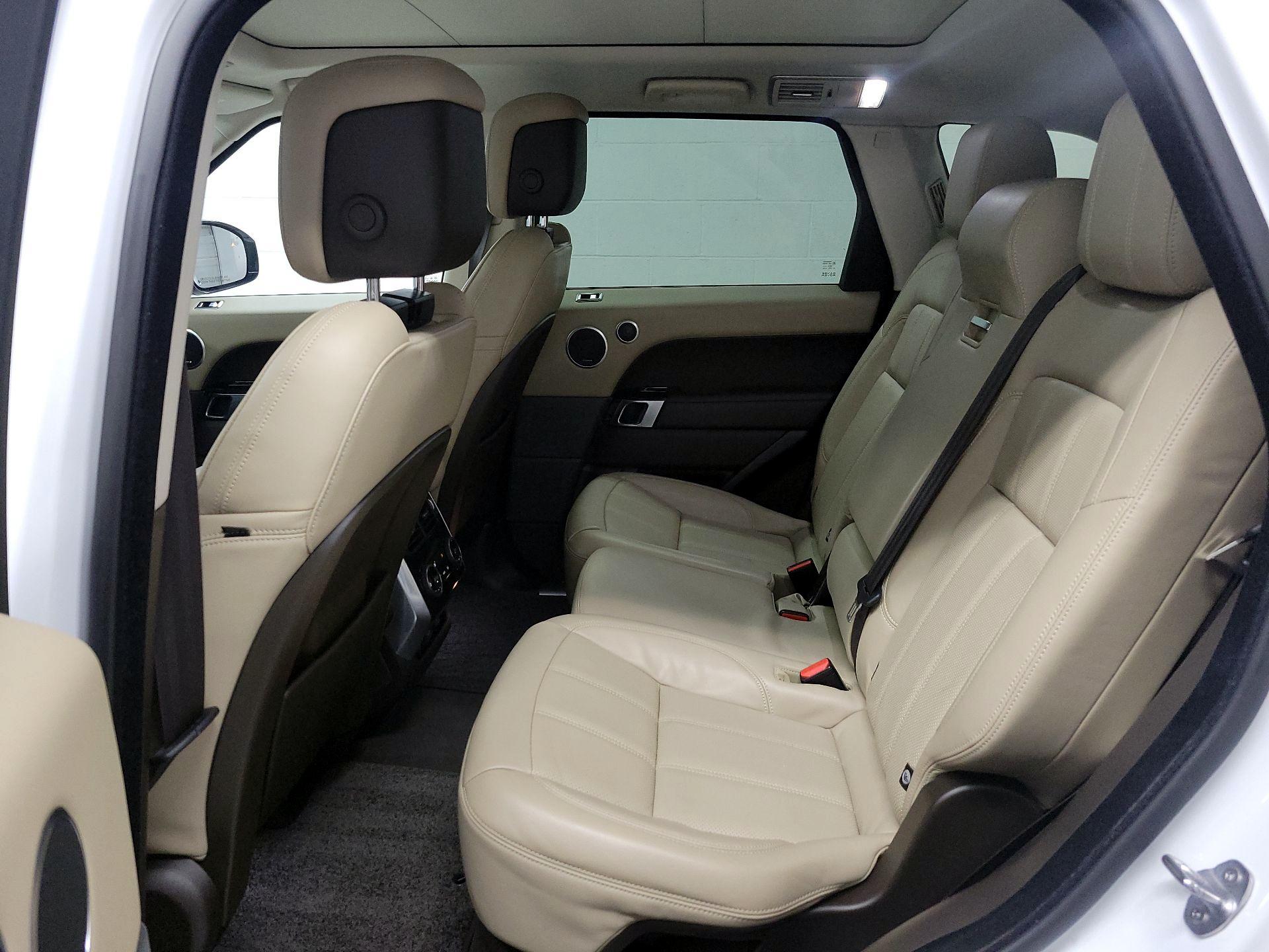 Thumbnail: 2022 Land Rover Range Rover Sport - 17