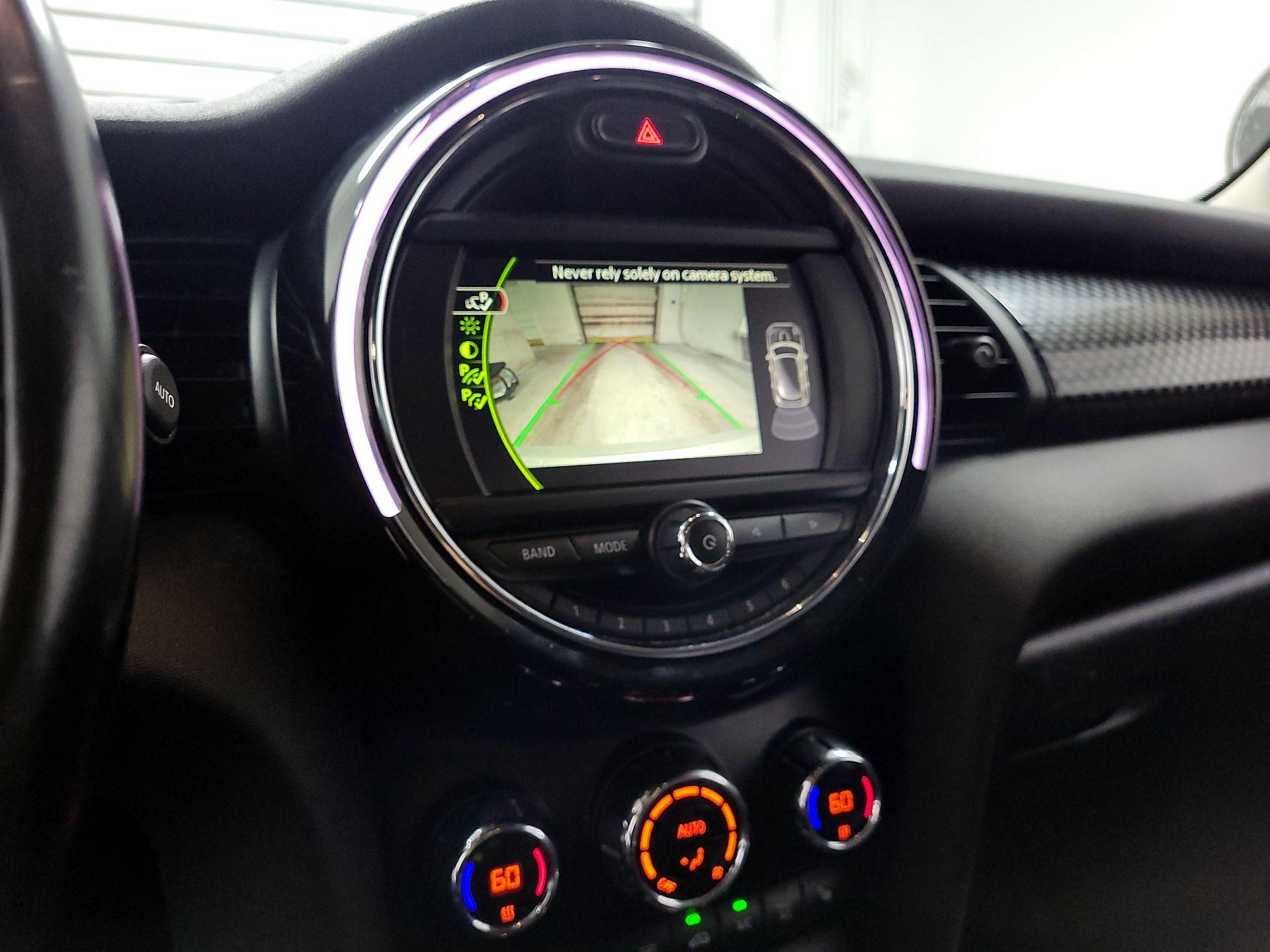 Thumbnail: 2017 MINI Cooper Hardtop - 13
