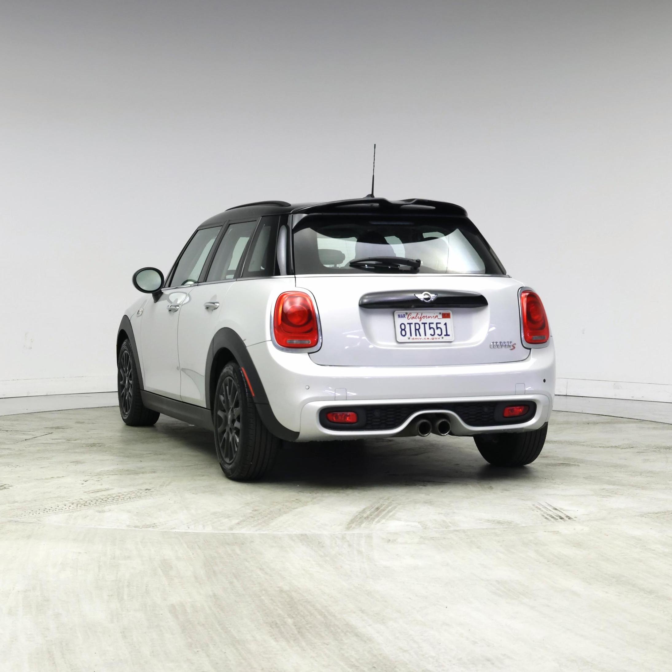 Thumbnail: 2017 MINI Cooper Hardtop - 2