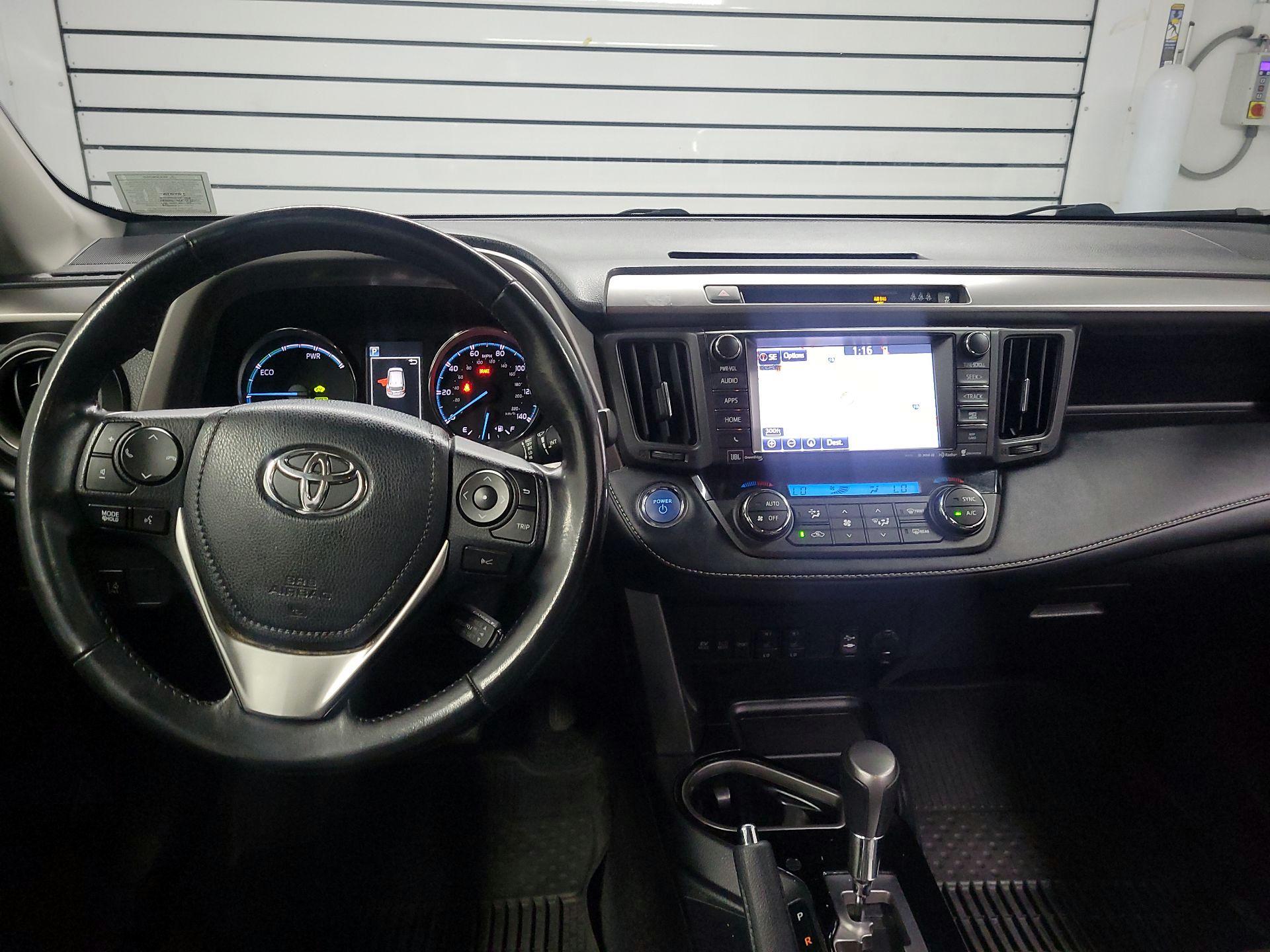 Thumbnail: 2018 Toyota RAV4 - 9