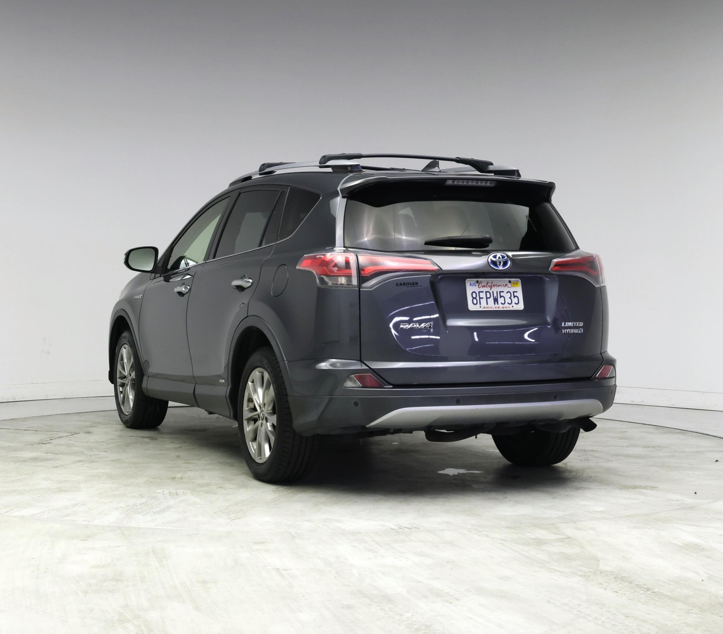 Thumbnail: 2018 Toyota RAV4 - 2