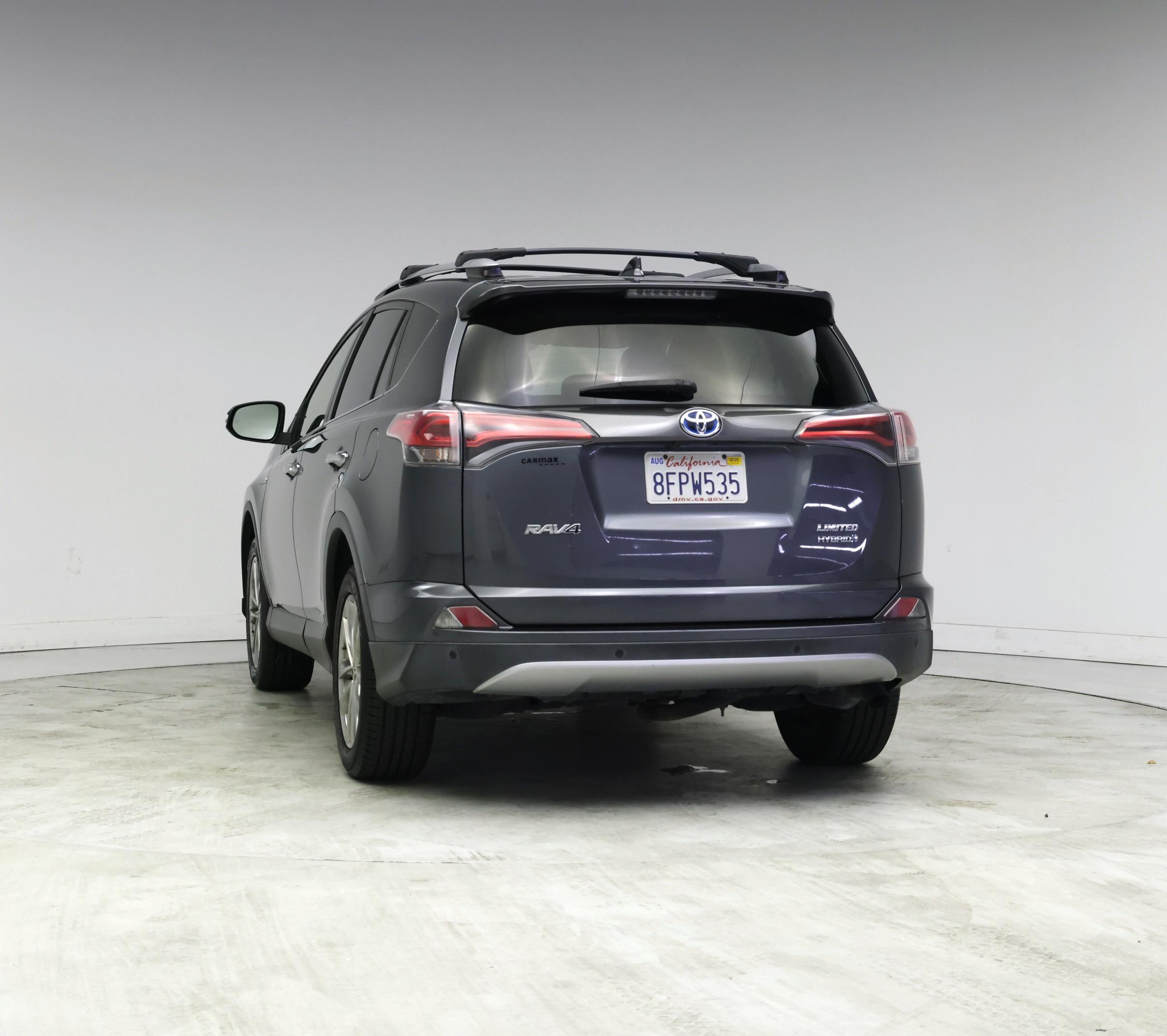 Thumbnail: 2018 Toyota RAV4 - 6