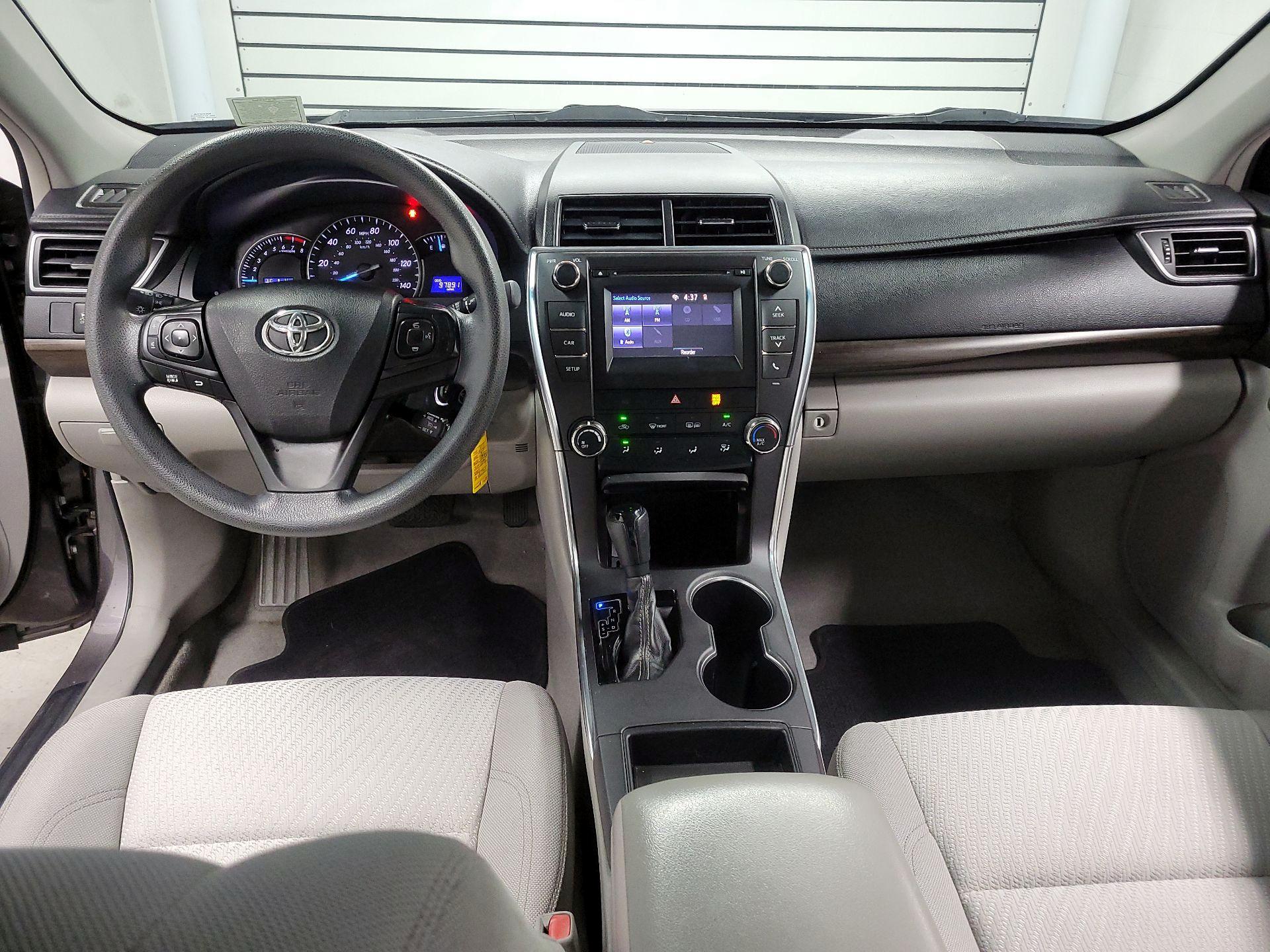 Thumbnail: 2015 Toyota Camry - 9