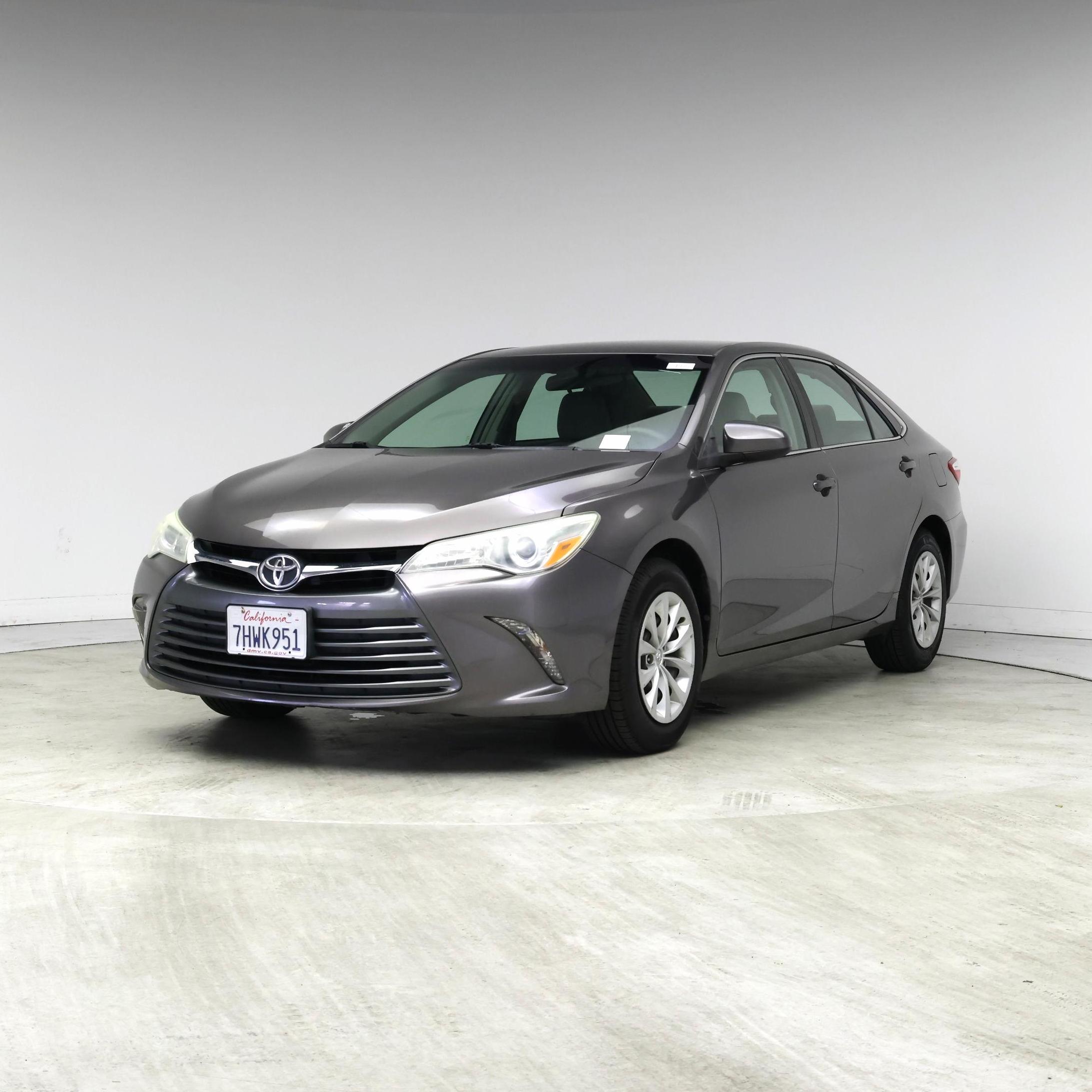 Thumbnail: 2015 Toyota Camry - 4