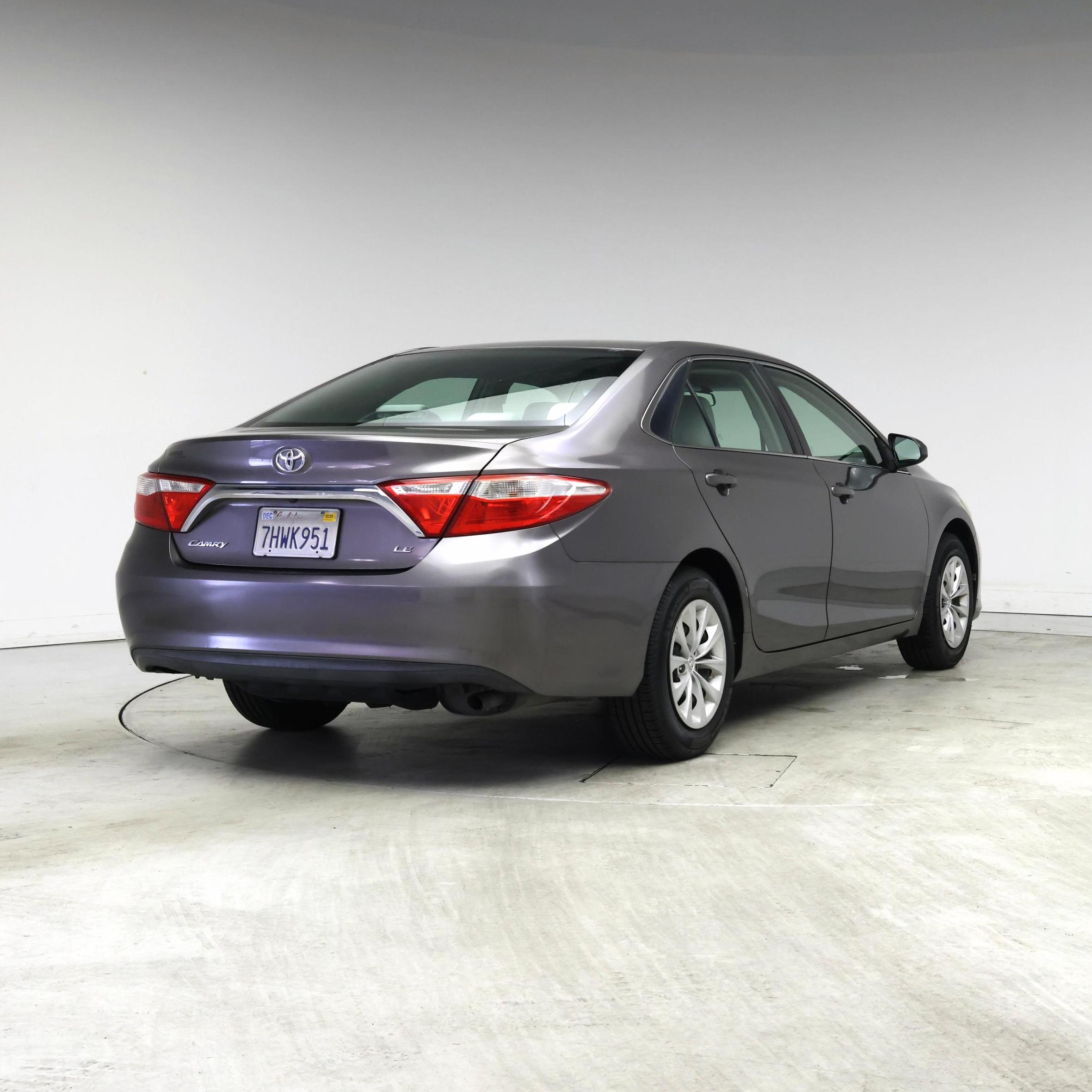 Thumbnail: 2015 Toyota Camry - 8