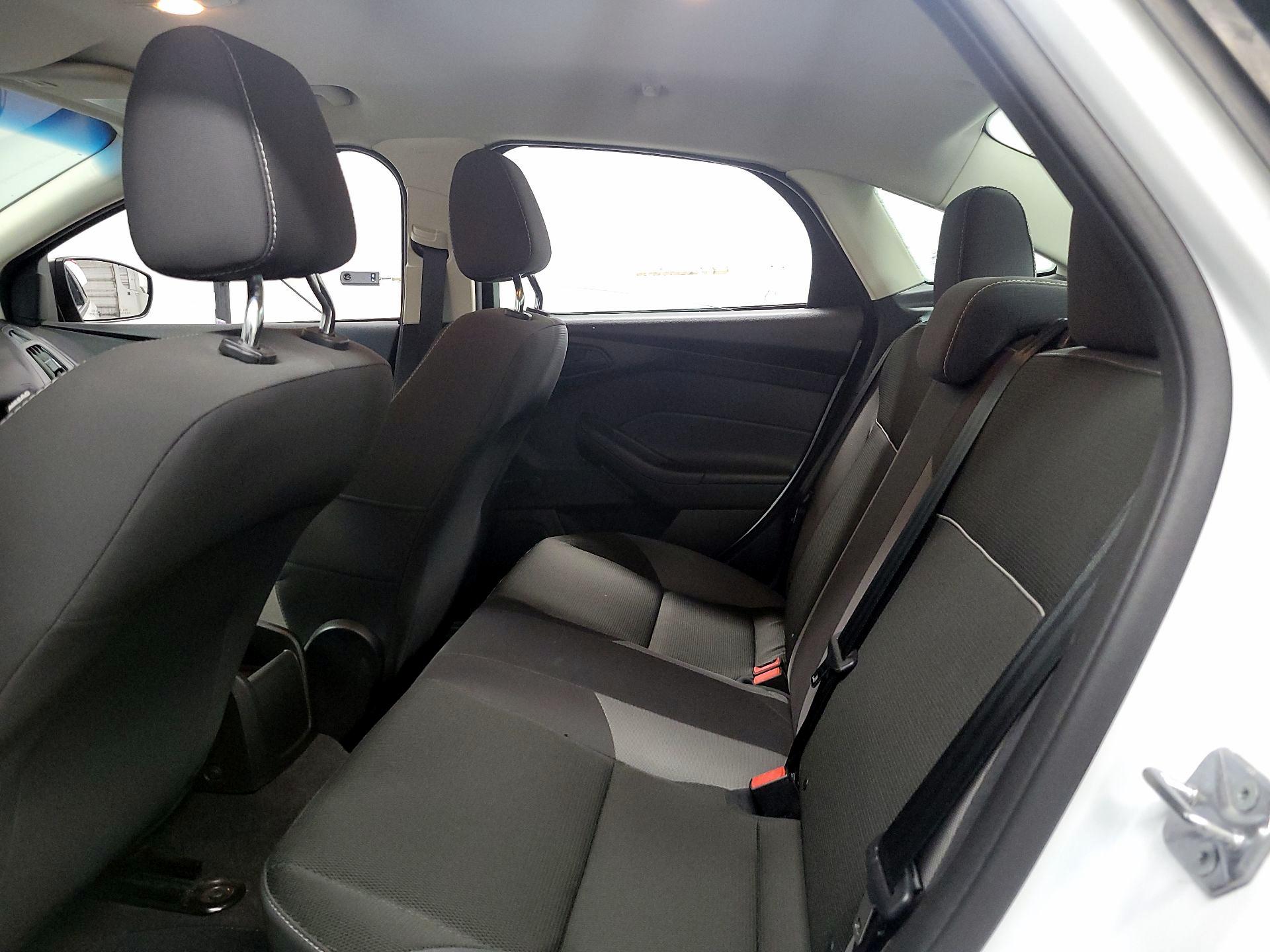 Thumbnail: 2014 Ford Focus - 16