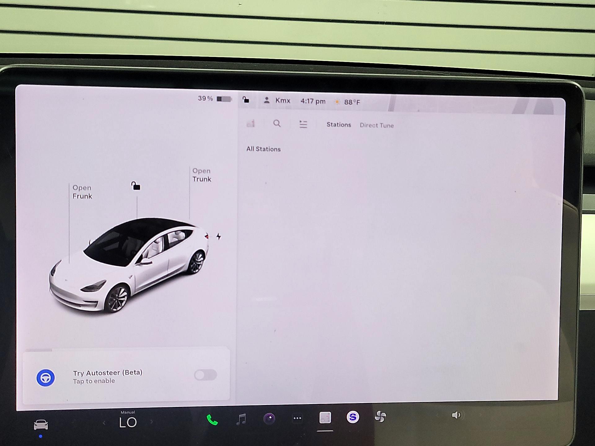 Thumbnail: 2019 Tesla Model 3 - 15