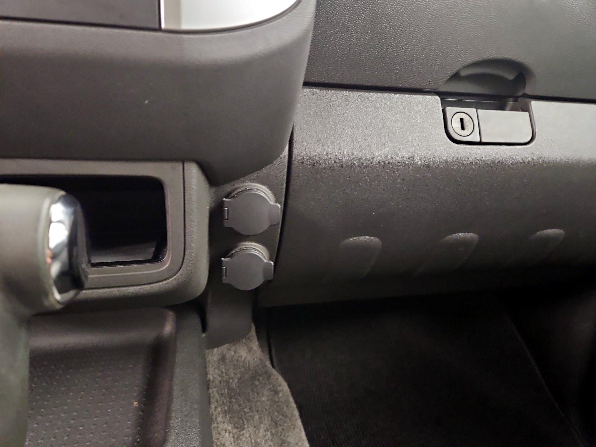 Thumbnail: 2014 Nissan Xterra - 17