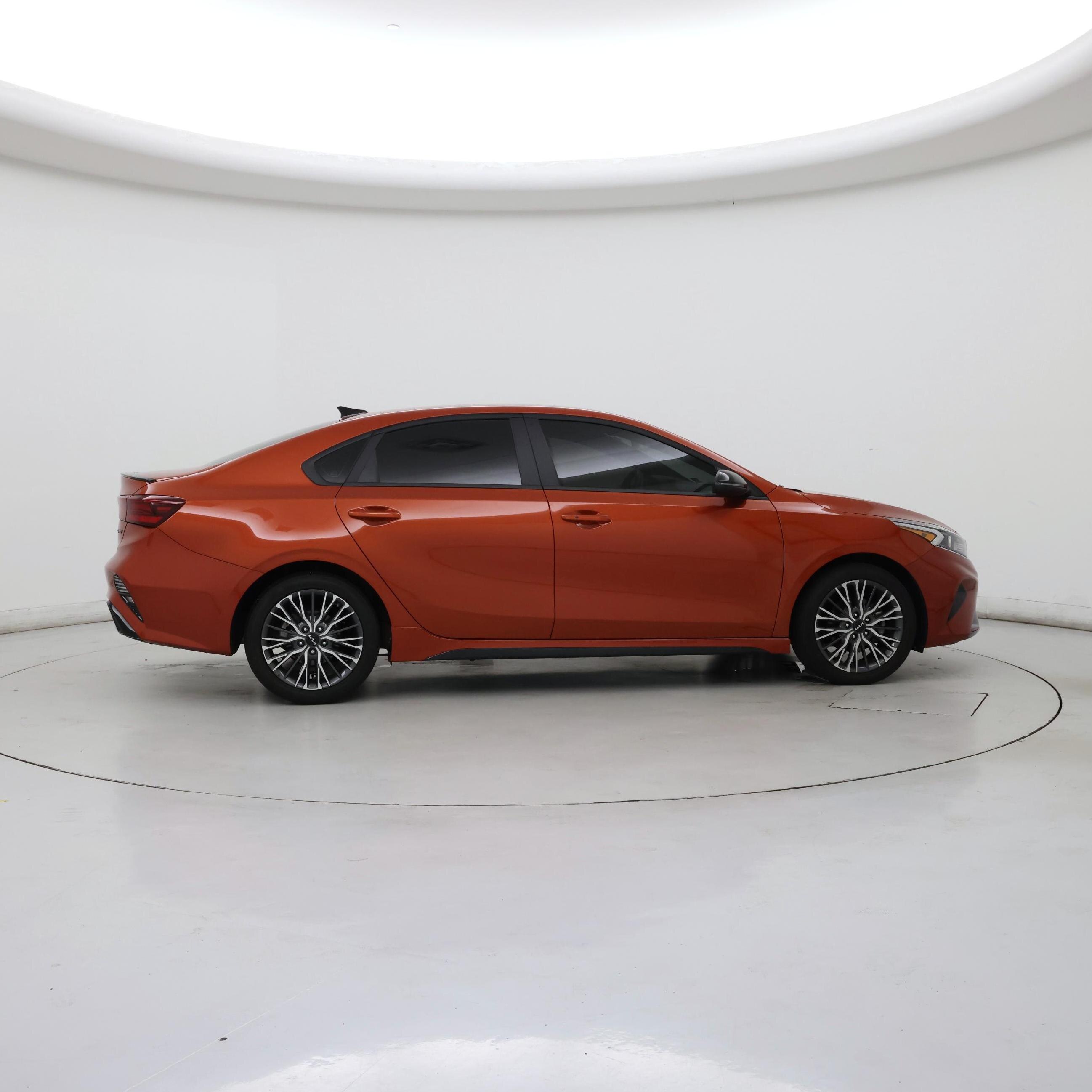 Thumbnail: 2023 Kia Forte - 7