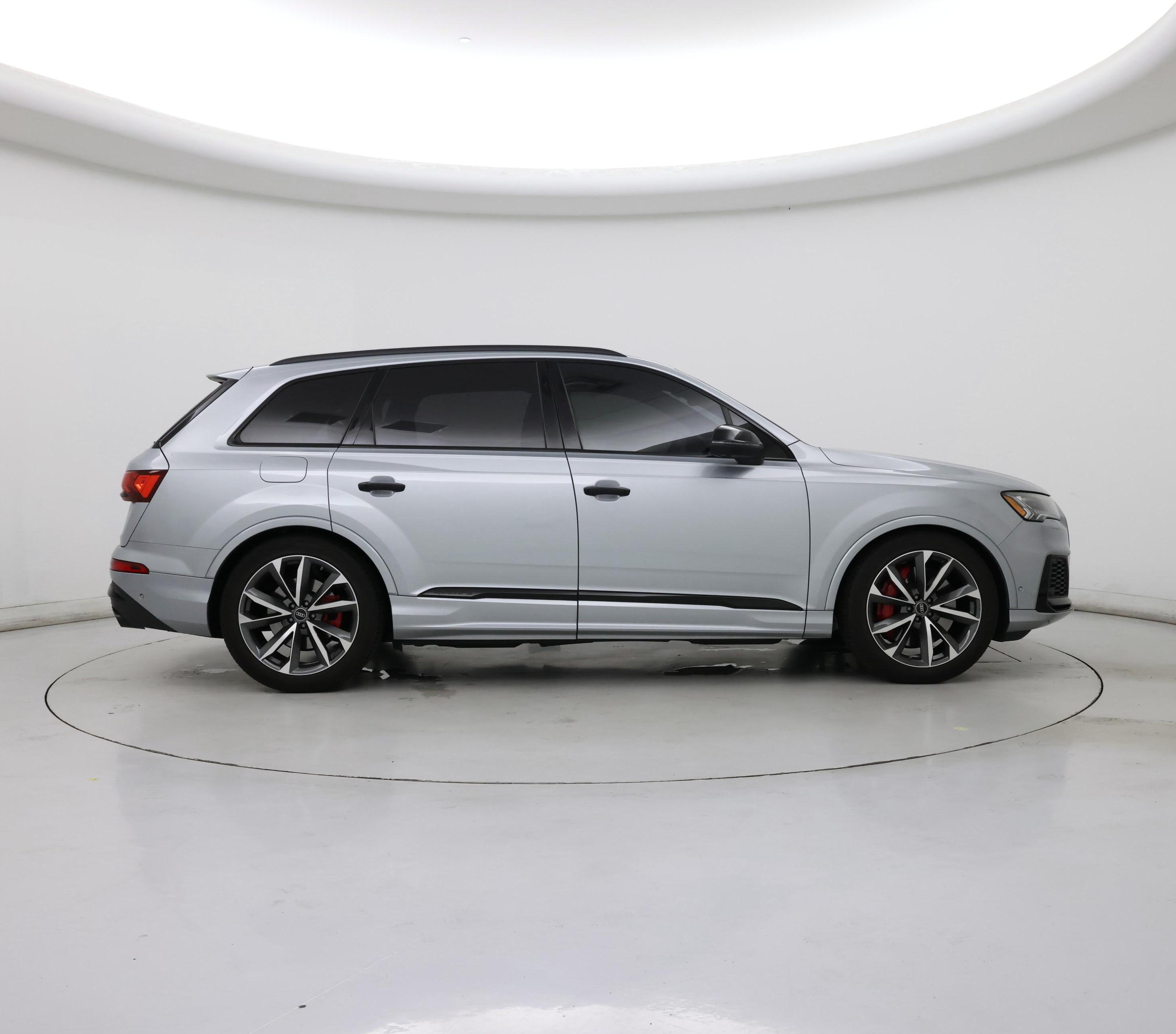 Thumbnail: 2023 Audi SQ7 - 7