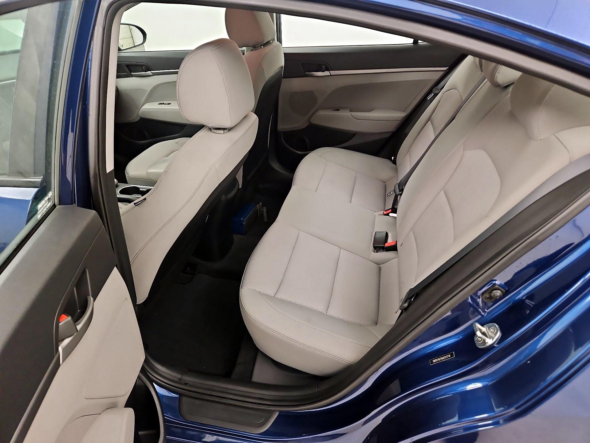 Thumbnail: 2018 Hyundai Elantra - 18