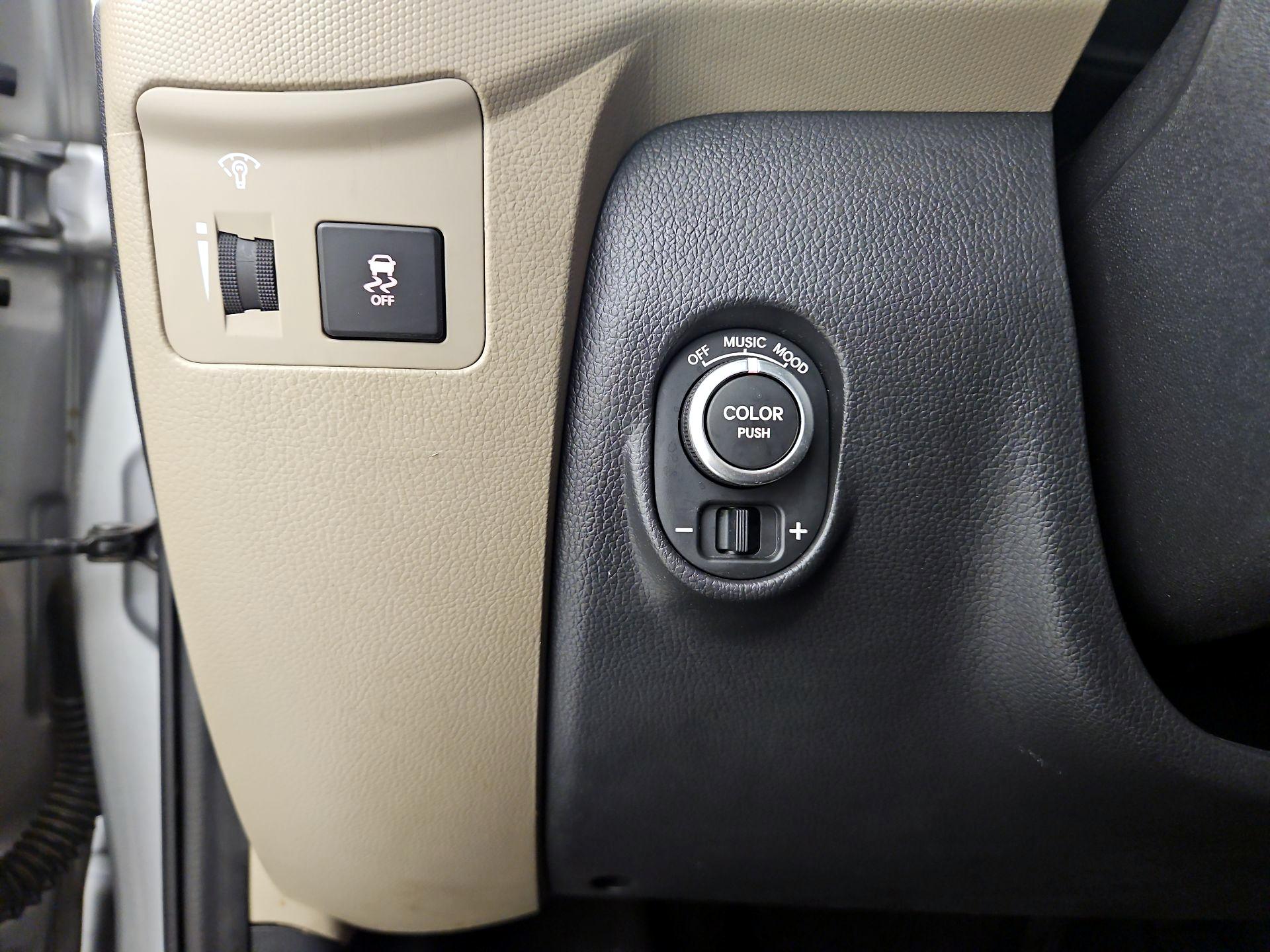 Thumbnail: 2013 Kia Soul - 13
