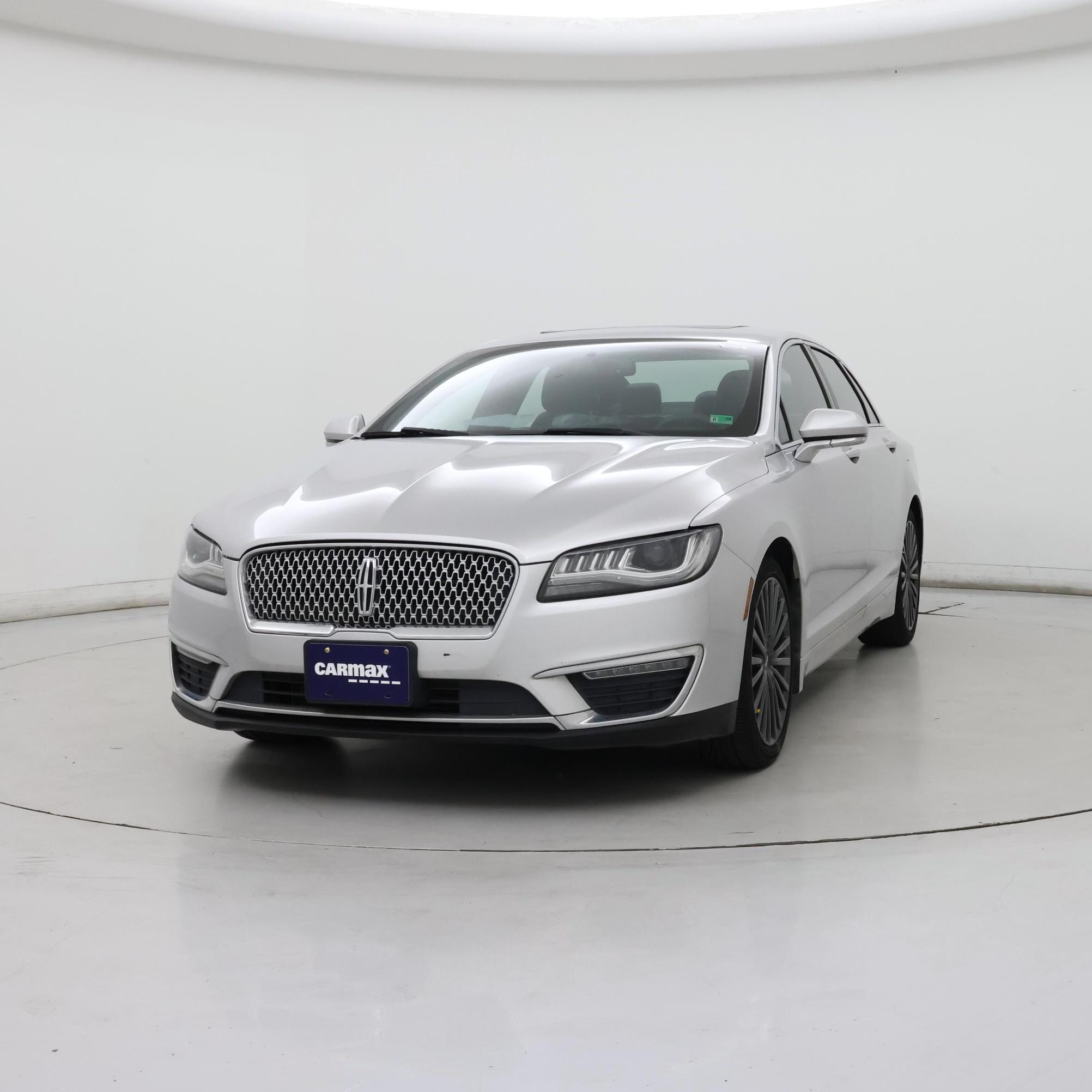 Thumbnail: 2017 Lincoln MKZ - 4