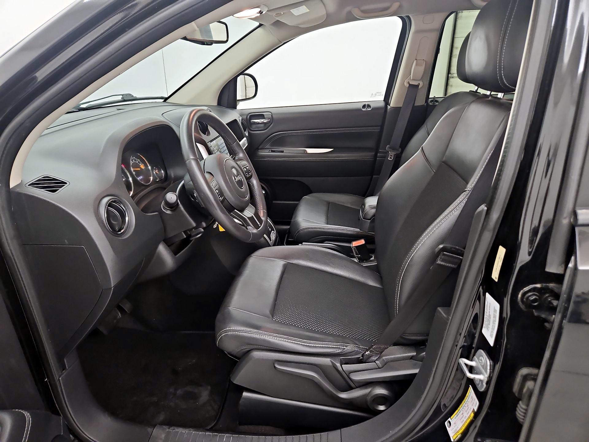 Thumbnail: 2014 Jeep Compass - 11
