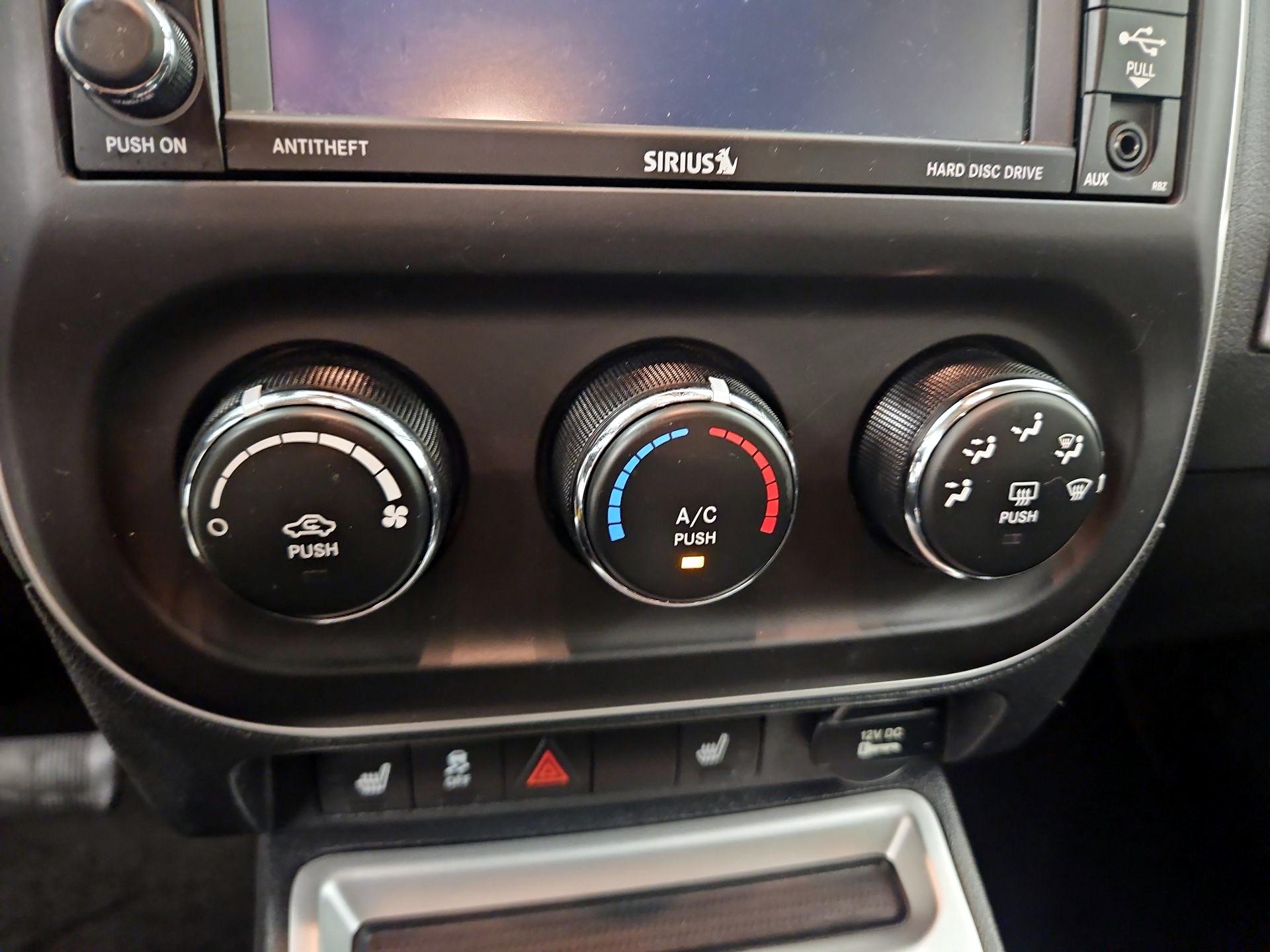 Thumbnail: 2014 Jeep Compass - 15