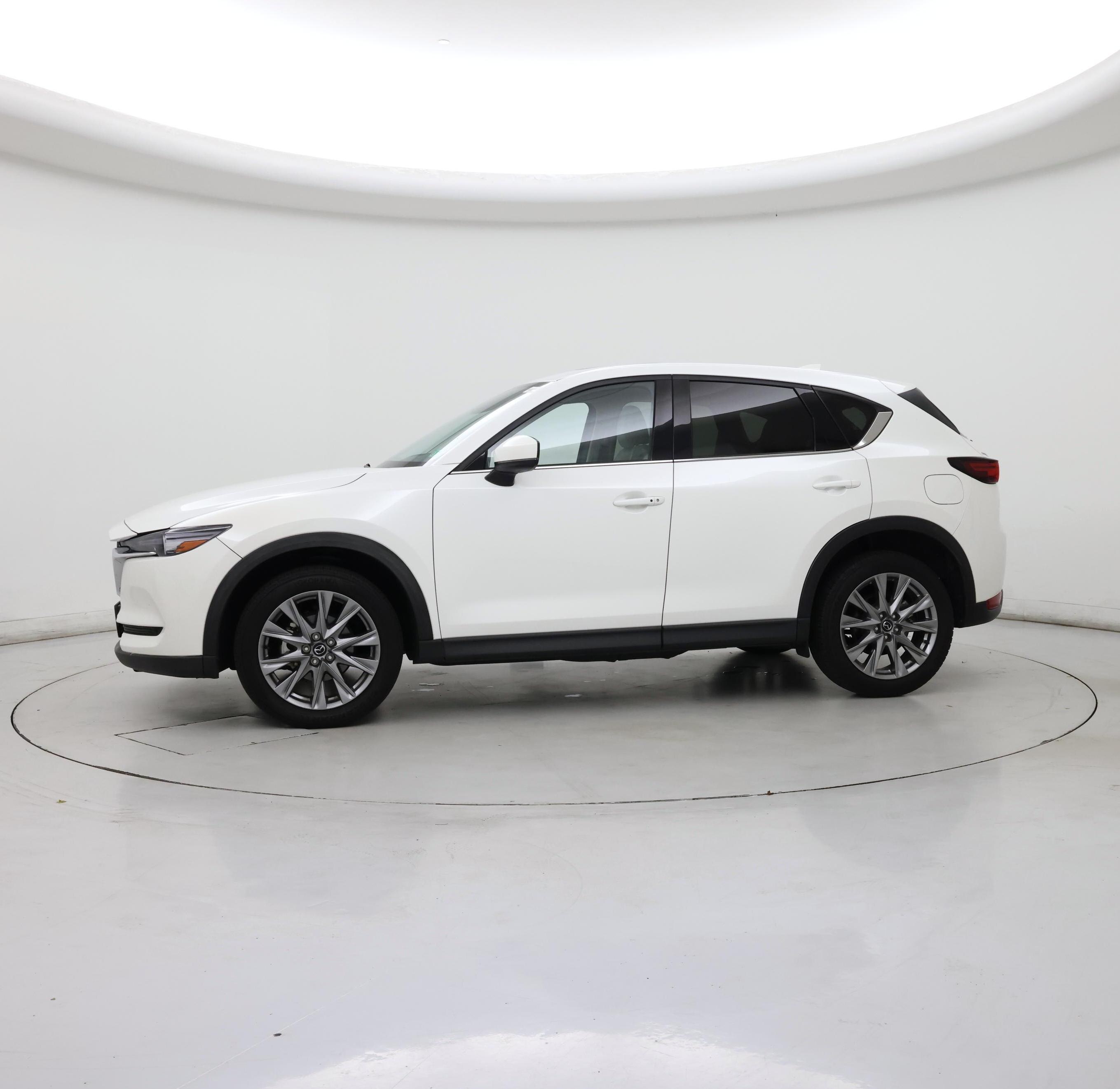 Thumbnail: 2021 Mazda CX-5 - 3