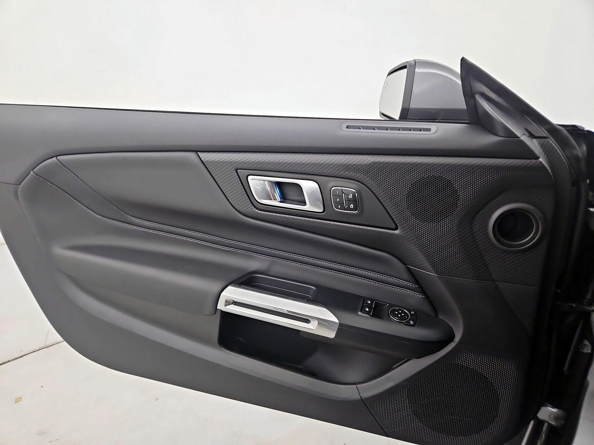 Thumbnail: 2025 Ford Mustang - 12