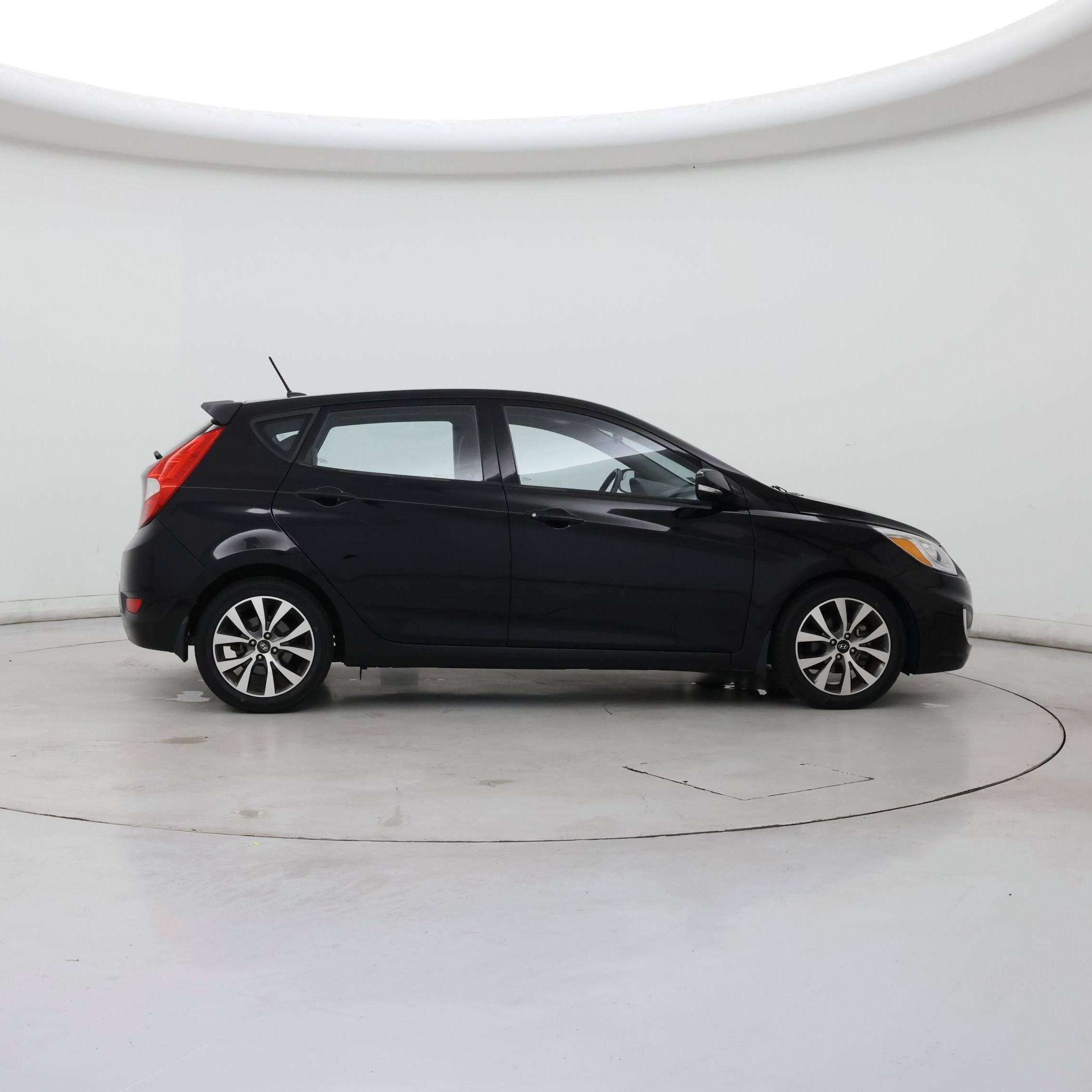 Thumbnail: 2015 Hyundai Accent - 7