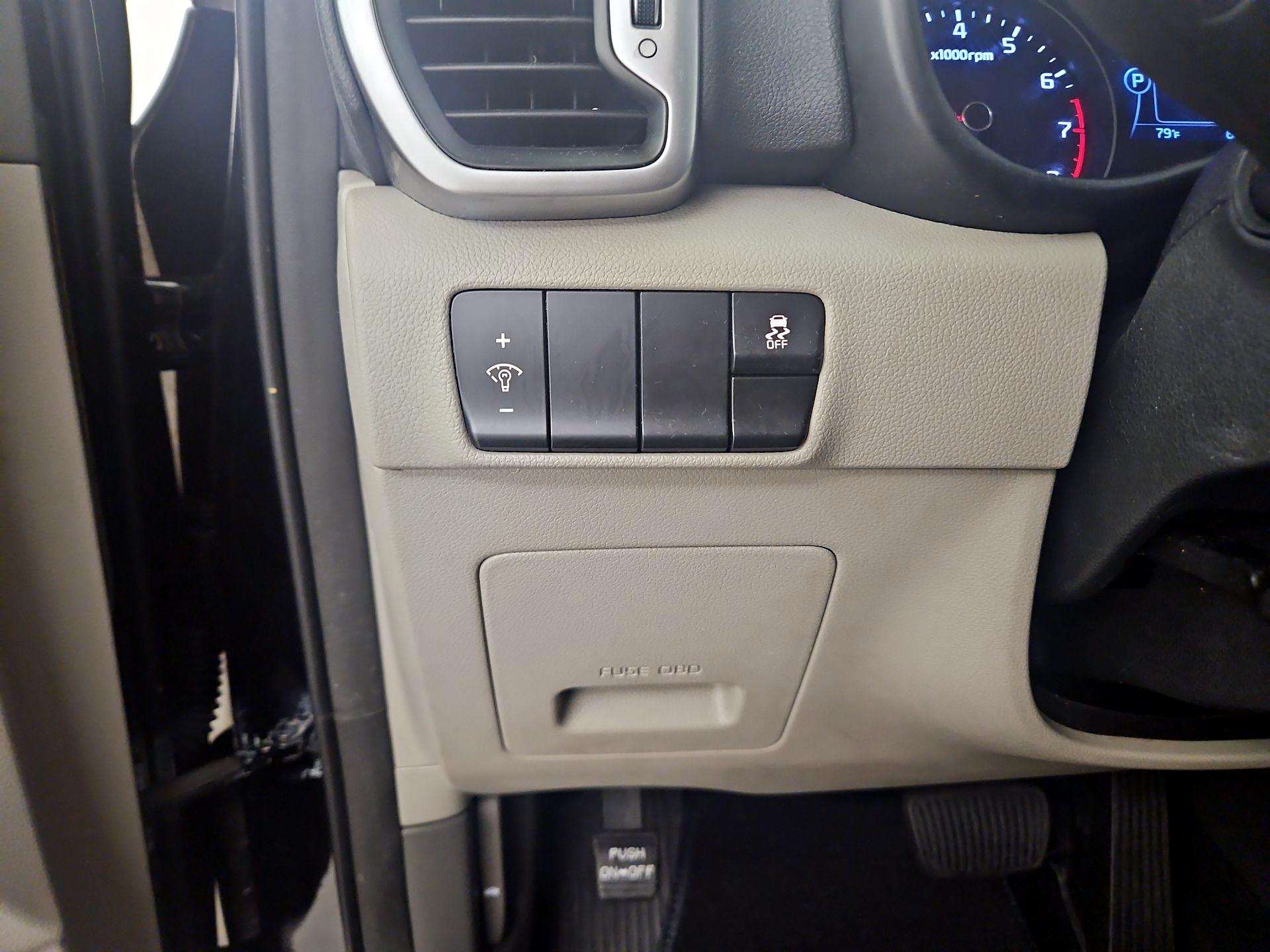 Thumbnail: 2017 Kia Sportage - 13