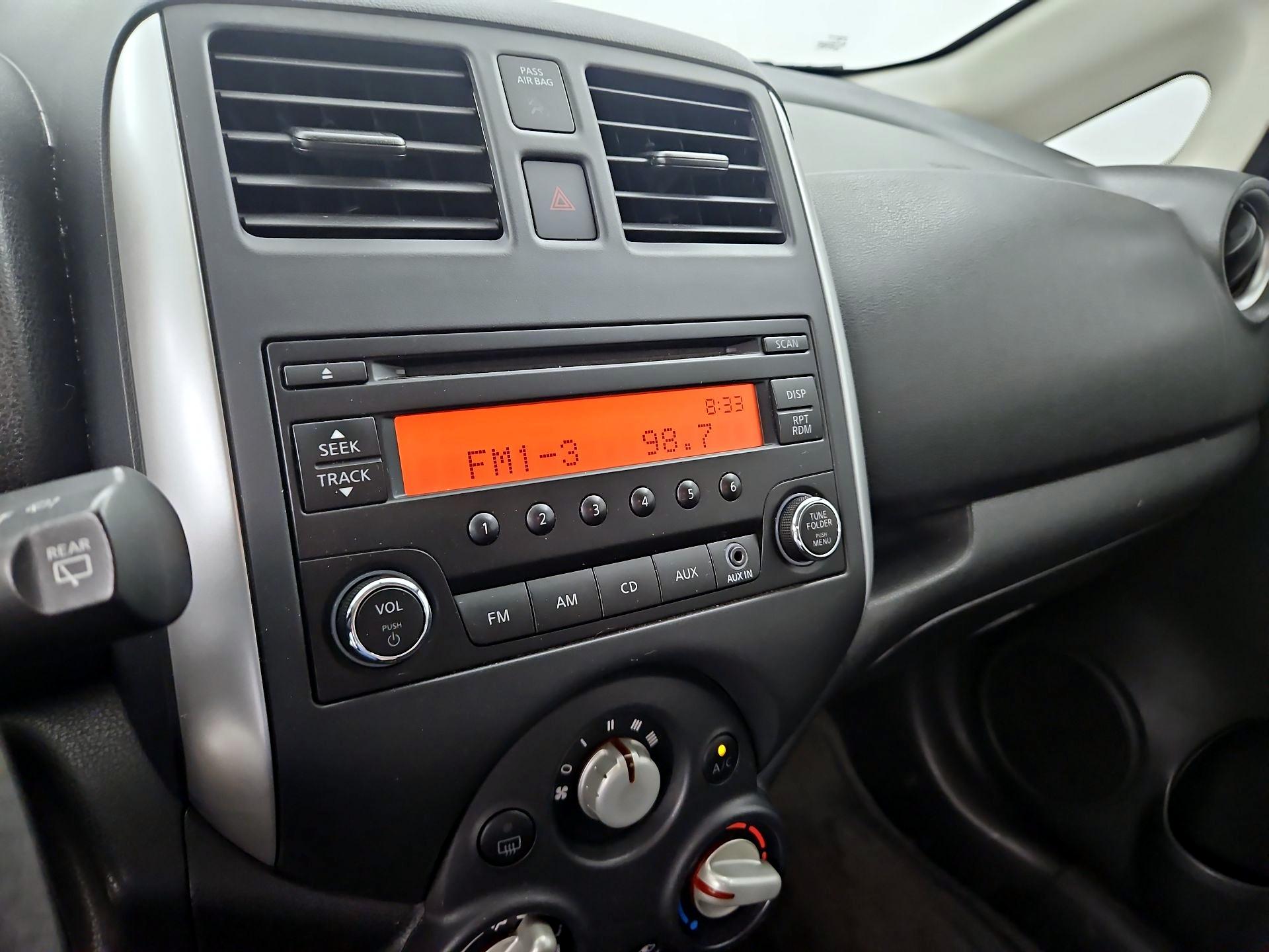 Thumbnail: 2014 Nissan Versa Note - 14