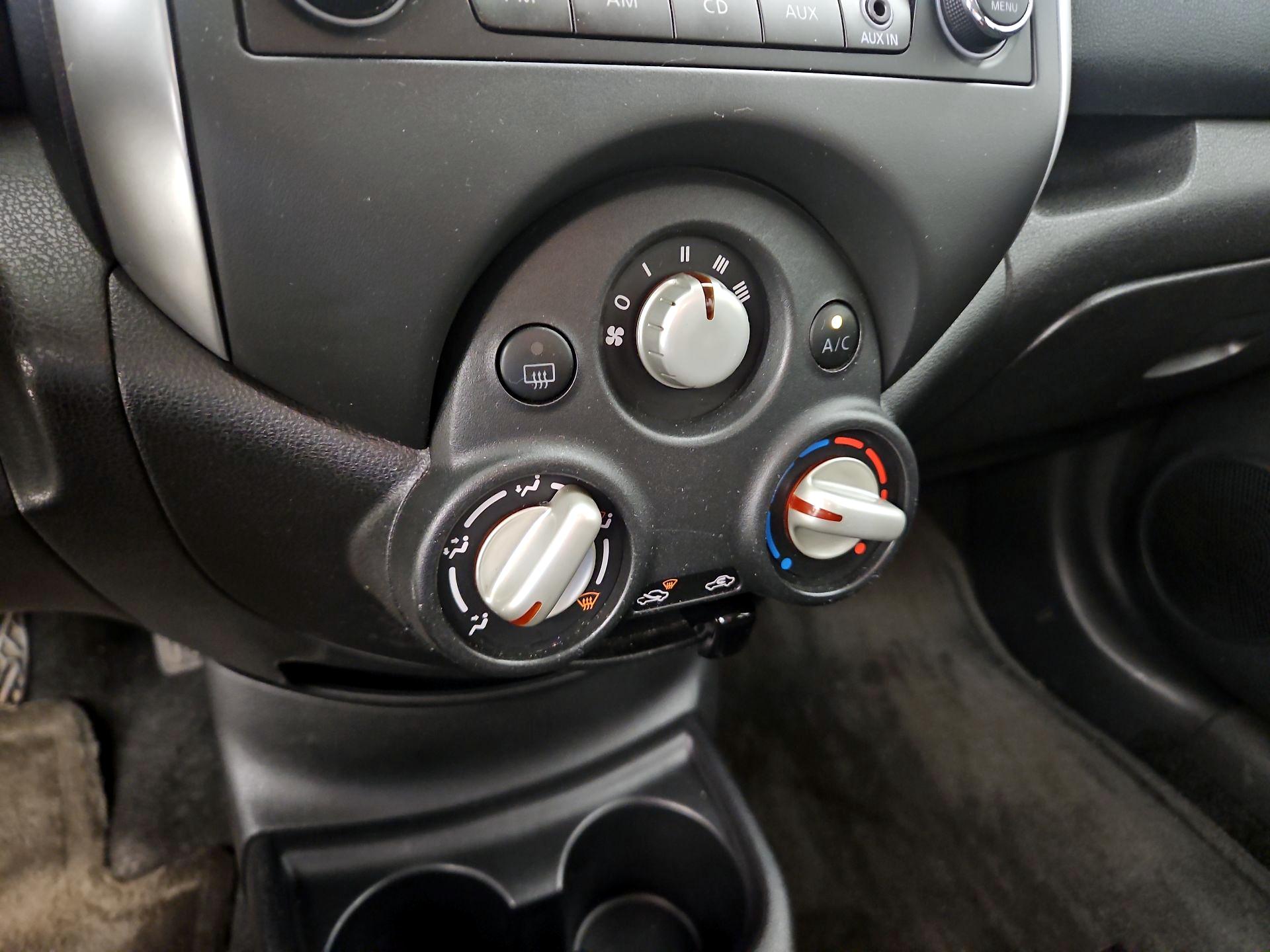 Thumbnail: 2014 Nissan Versa Note - 15
