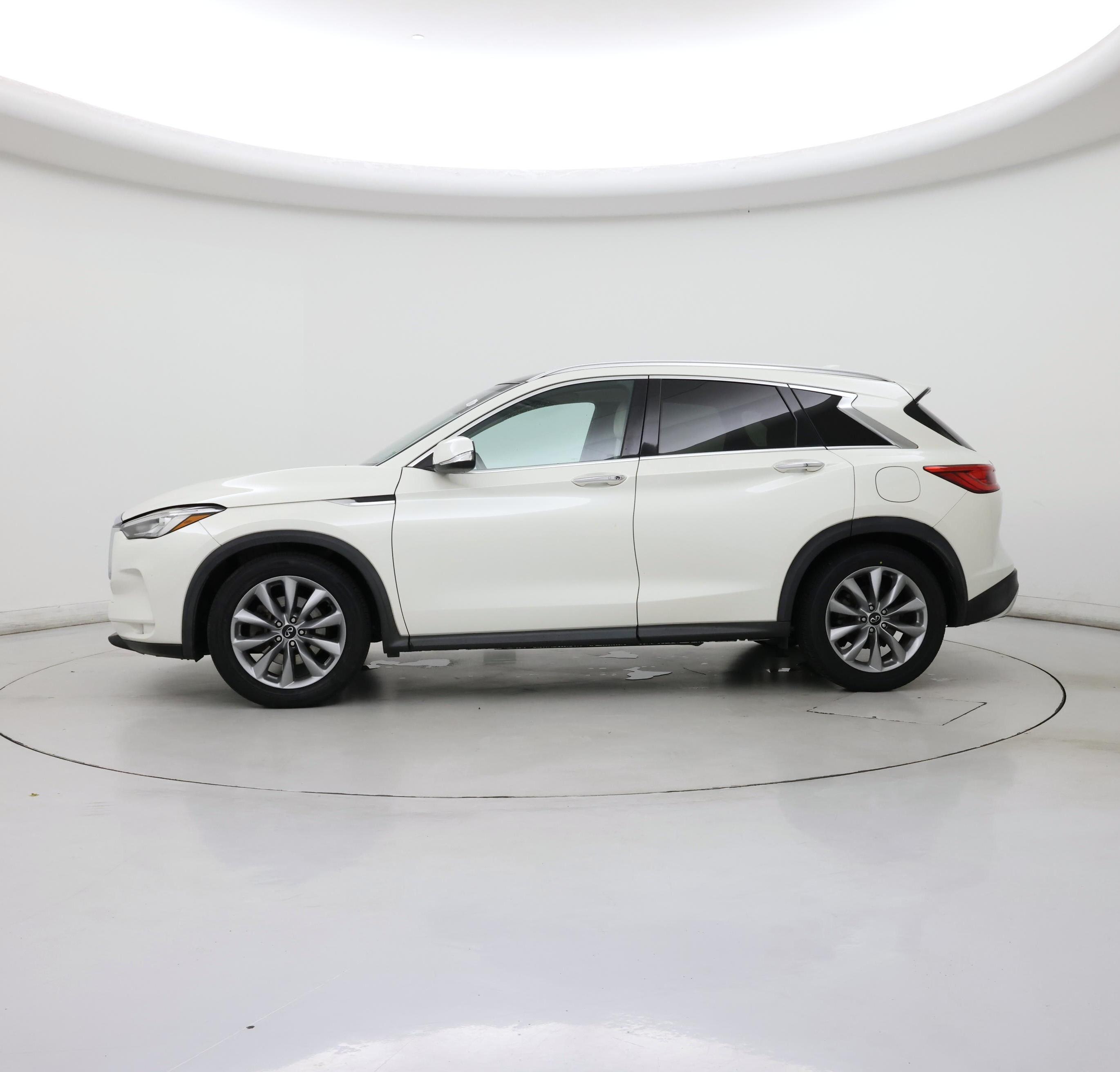 Thumbnail: 2020 INFINITI QX50 - 3