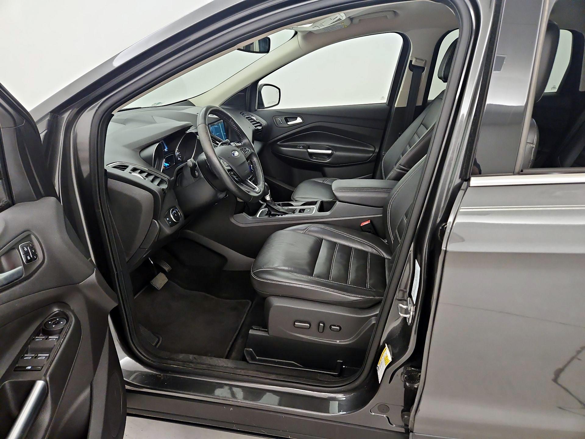 Thumbnail: 2017 Ford Escape - 11
