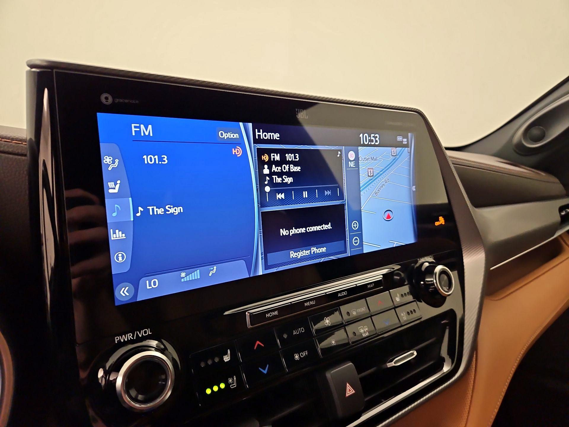 Thumbnail: 2021 Toyota Highlander - 16