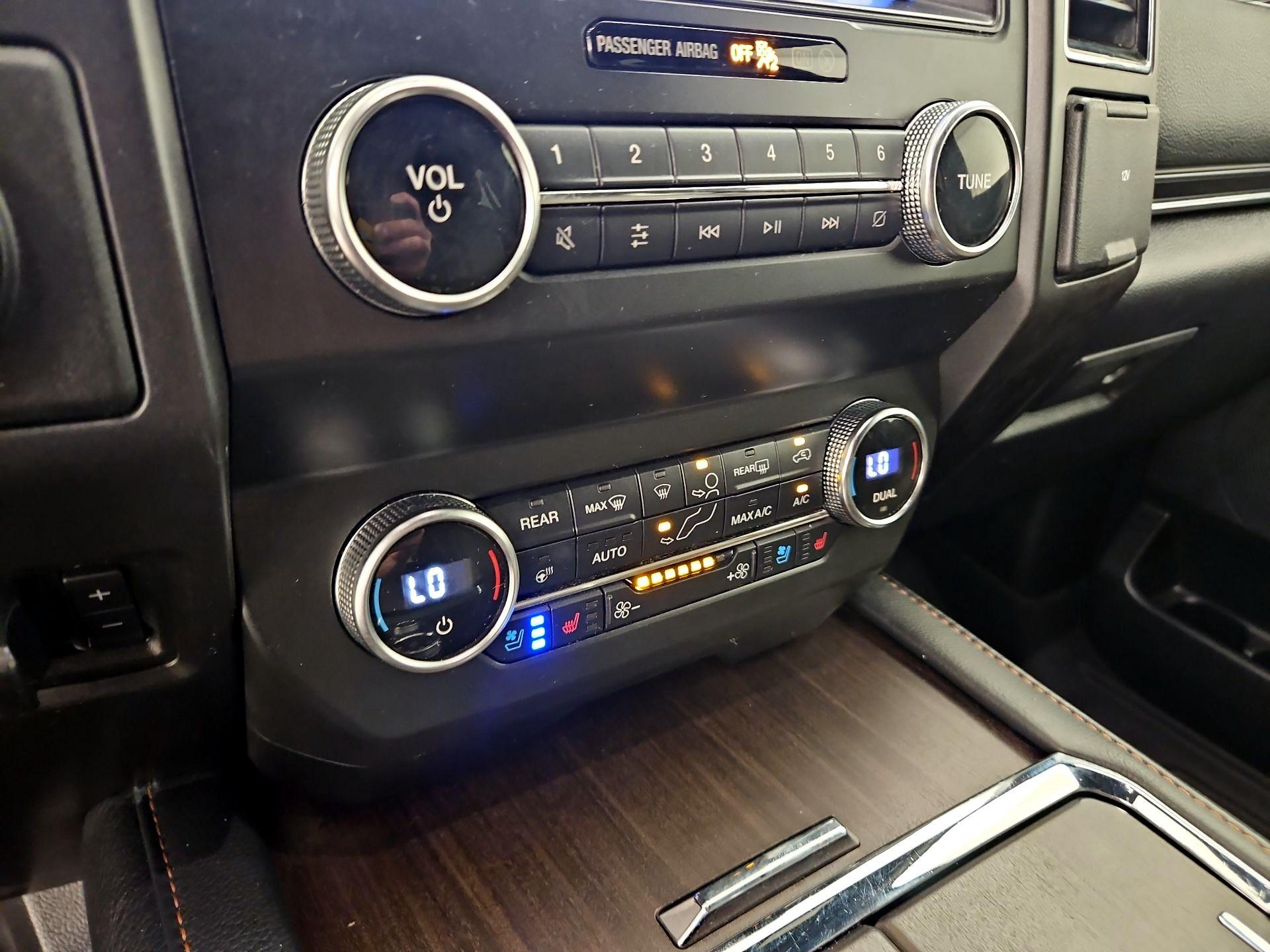 Thumbnail: 2020 Ford Expedition - 17