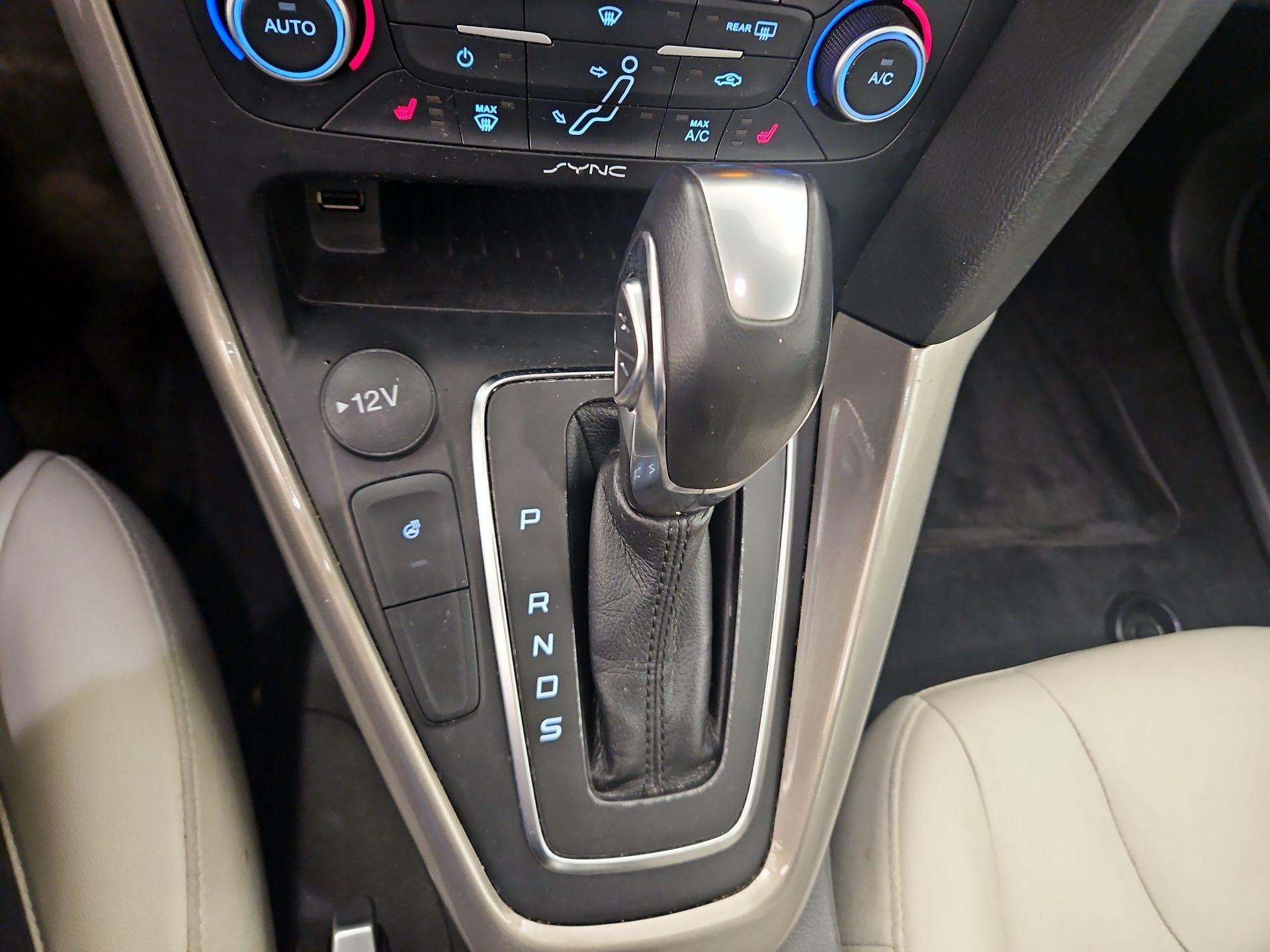 Thumbnail: 2018 Ford Focus - 18