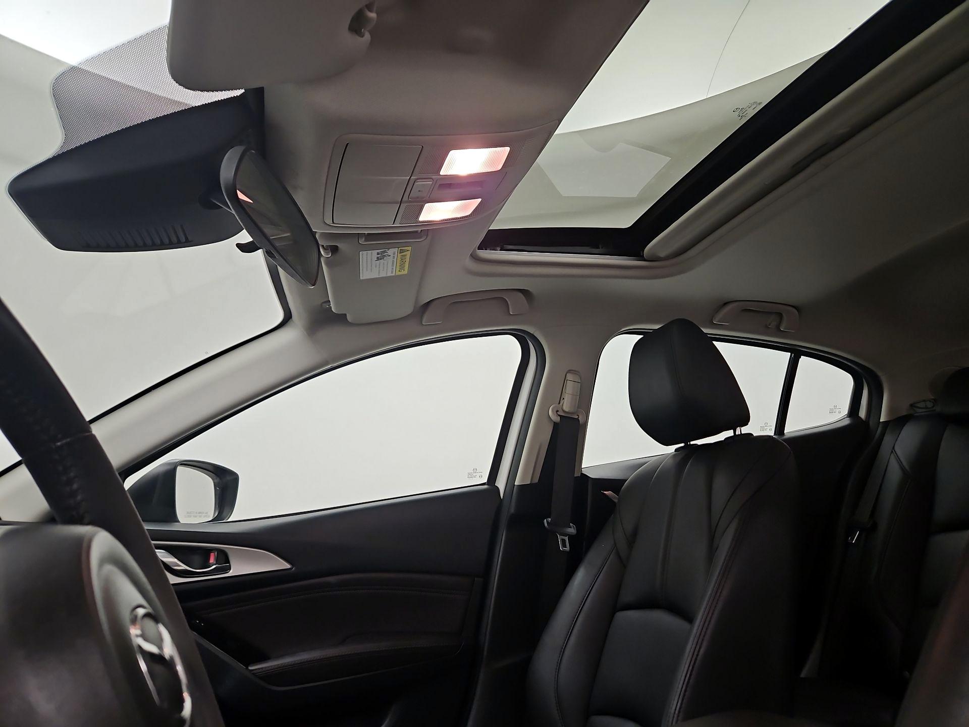 Thumbnail: 2018 Mazda Mazda3 - 19