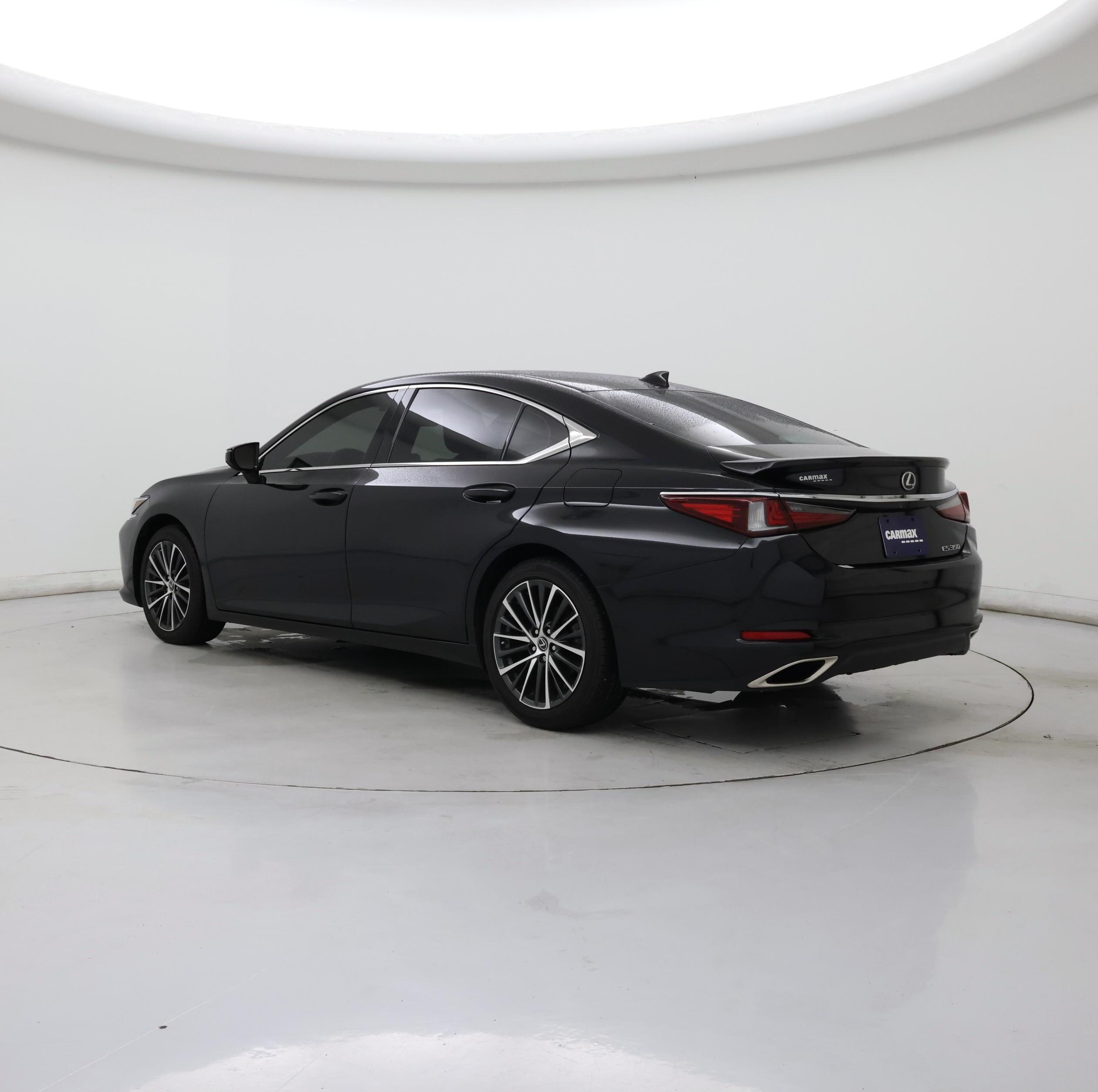 Thumbnail: 2023 Lexus ES - 2