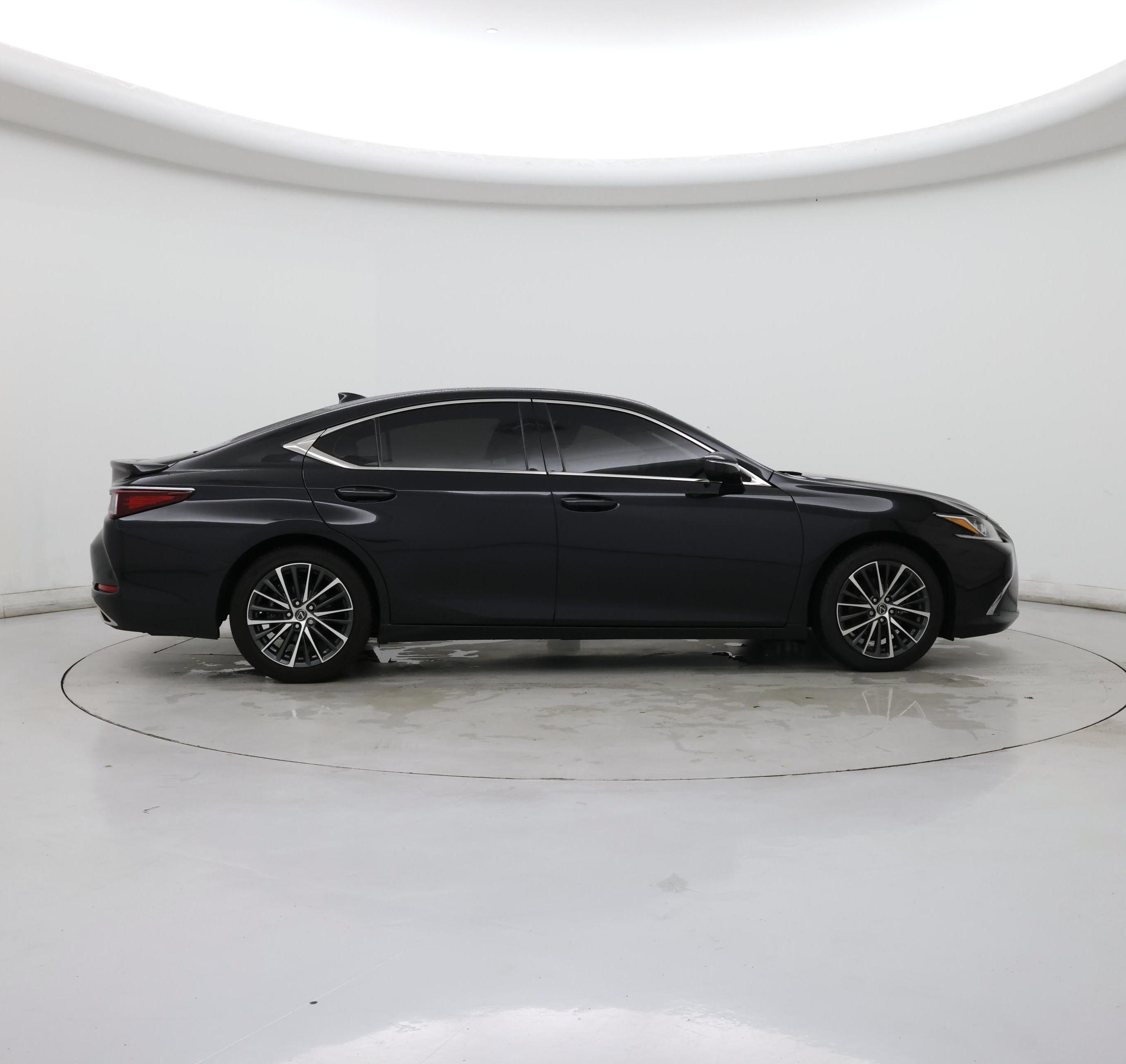 Thumbnail: 2023 Lexus ES - 7