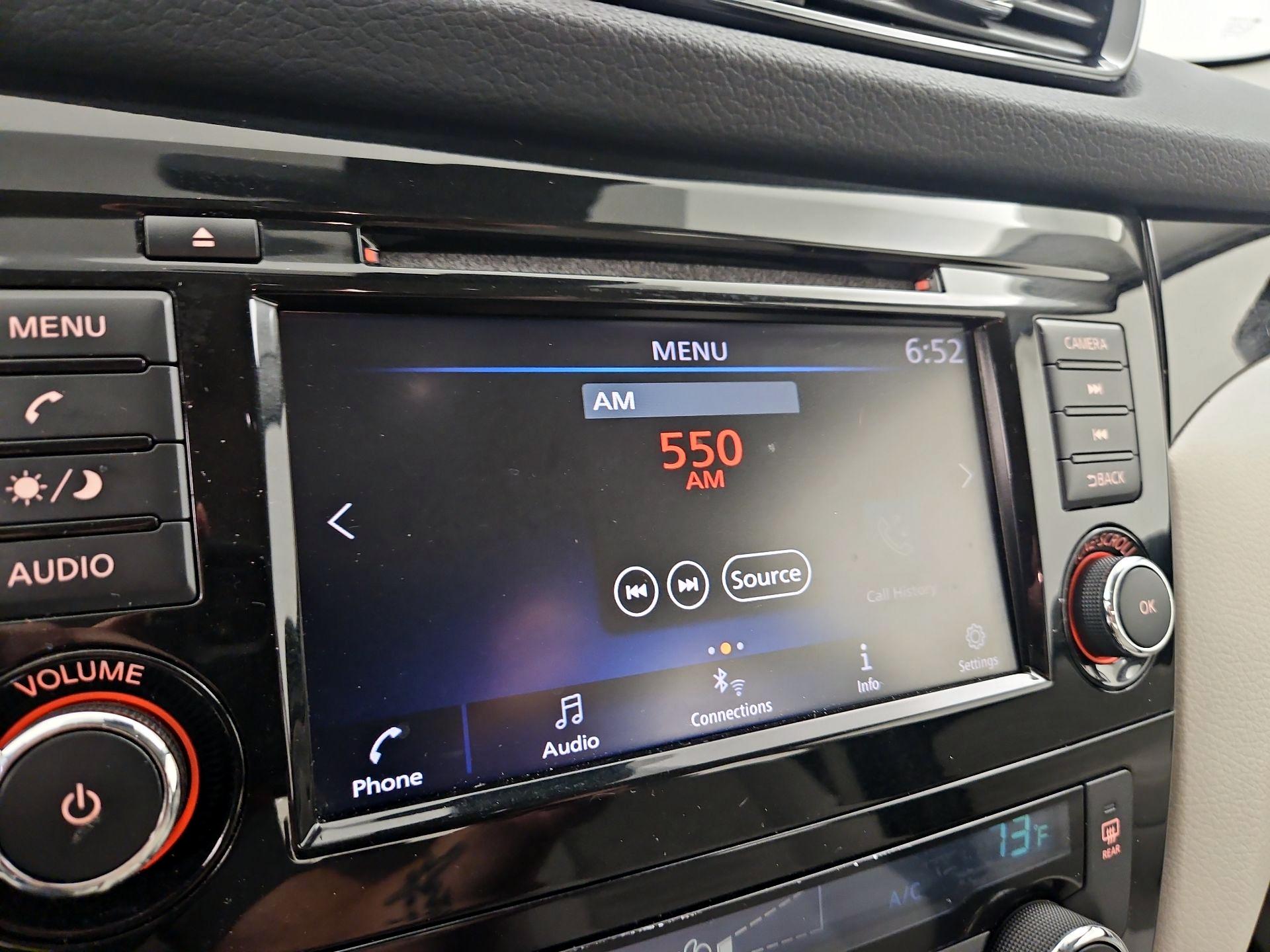 Thumbnail: 2020 Nissan Rogue Sport - 15