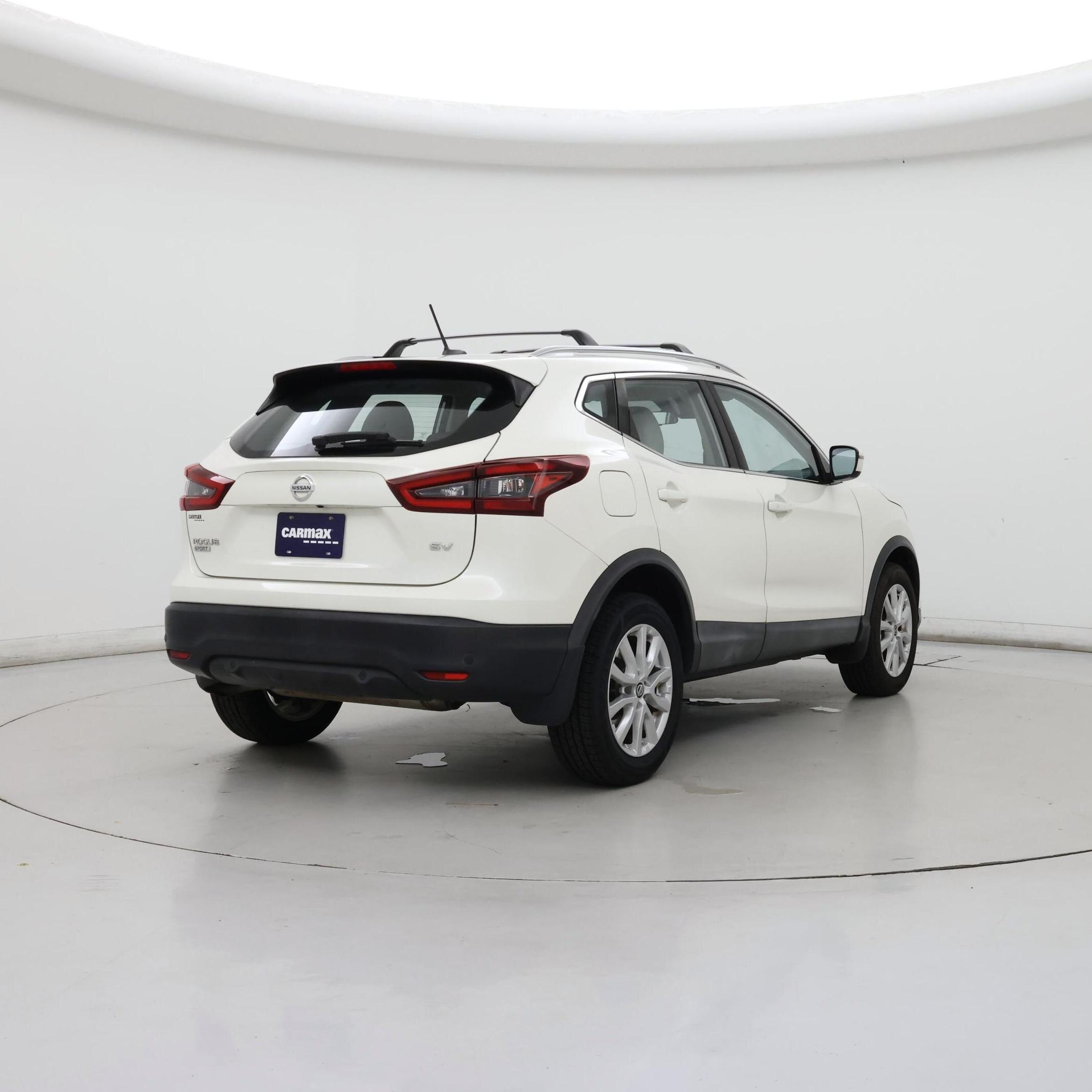 Thumbnail: 2020 Nissan Rogue Sport - 8
