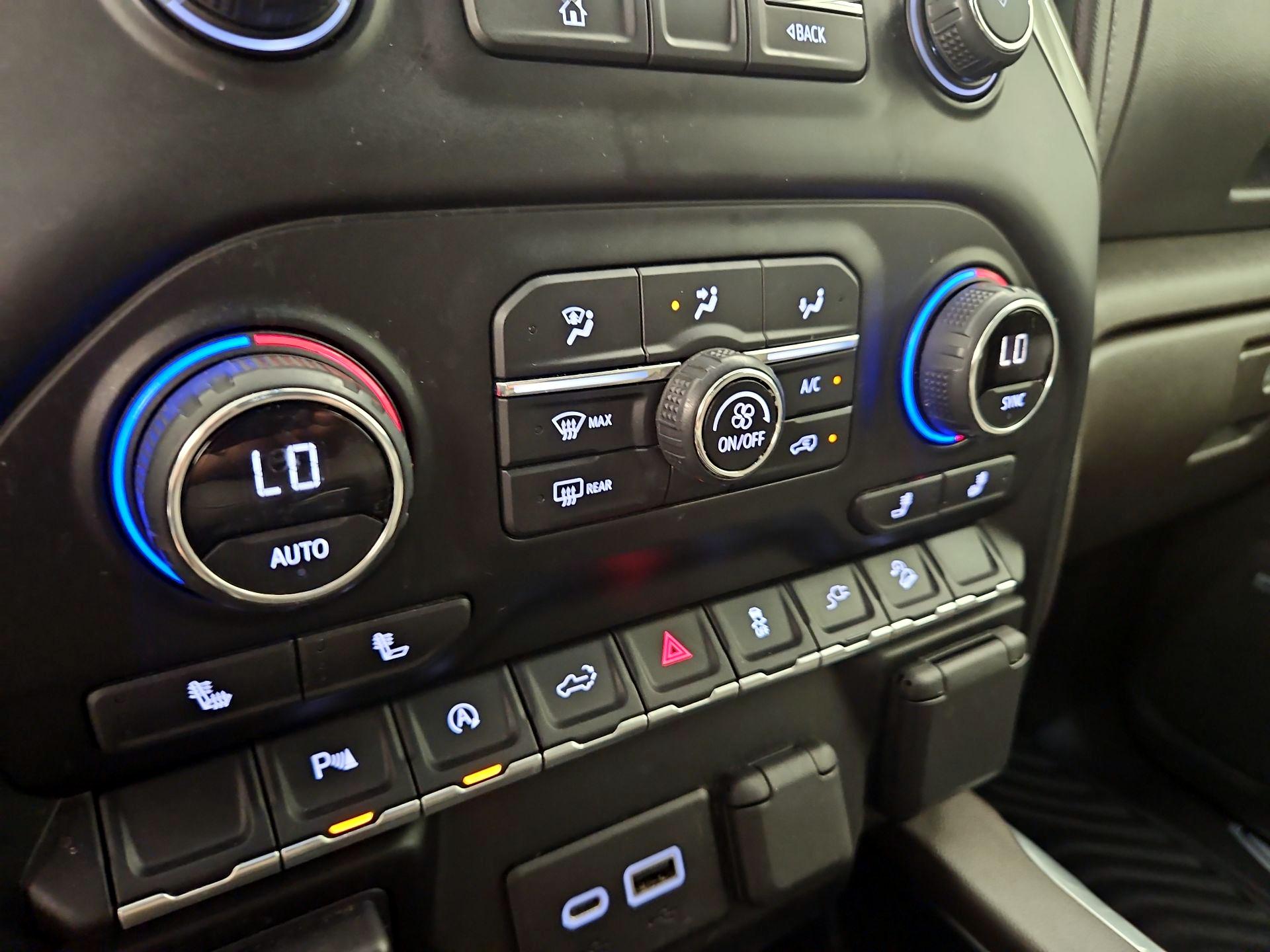 Thumbnail: 2021 Chevrolet Silverado 1500 - 16