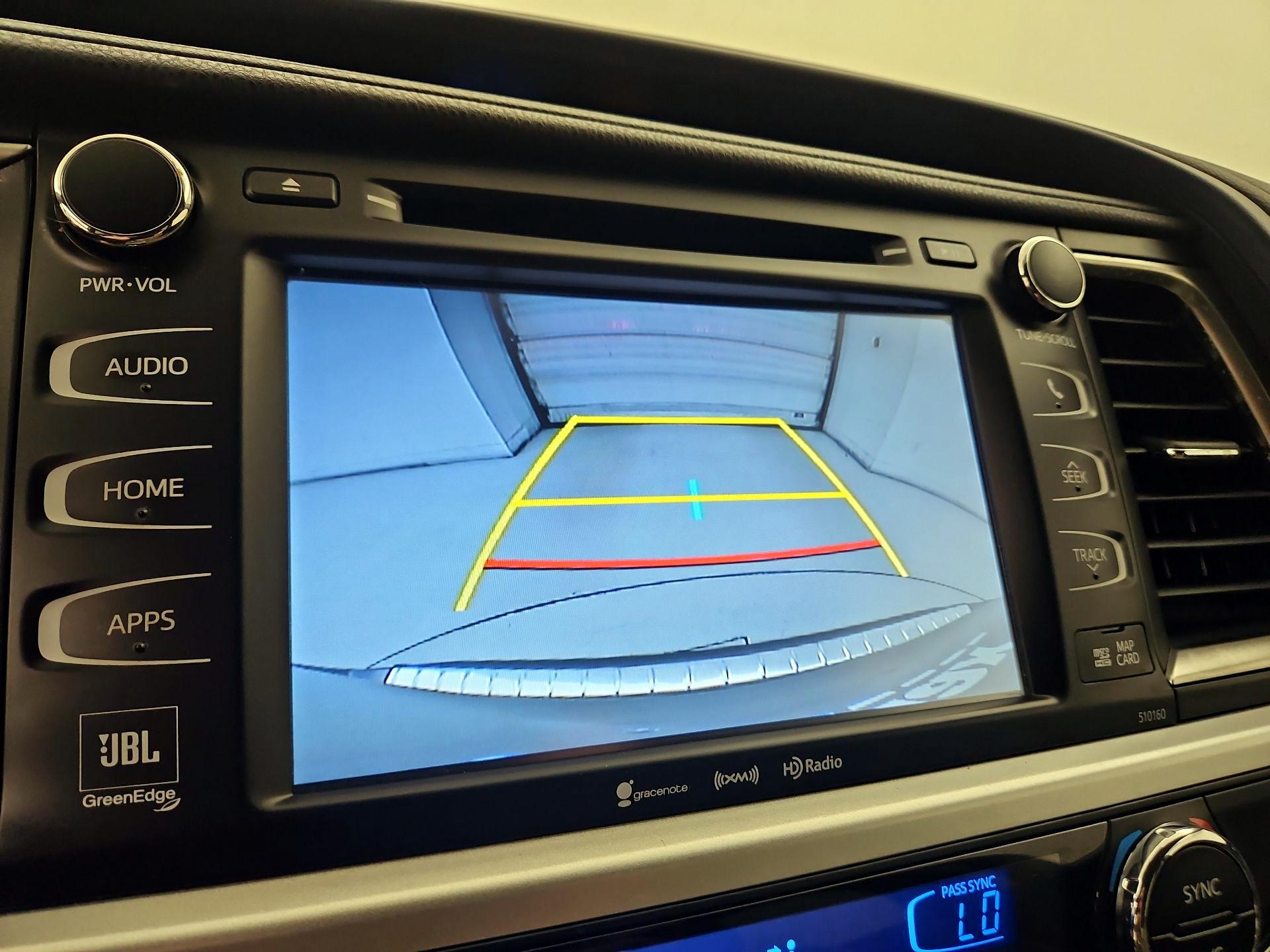Thumbnail: 2016 Toyota Highlander - 15