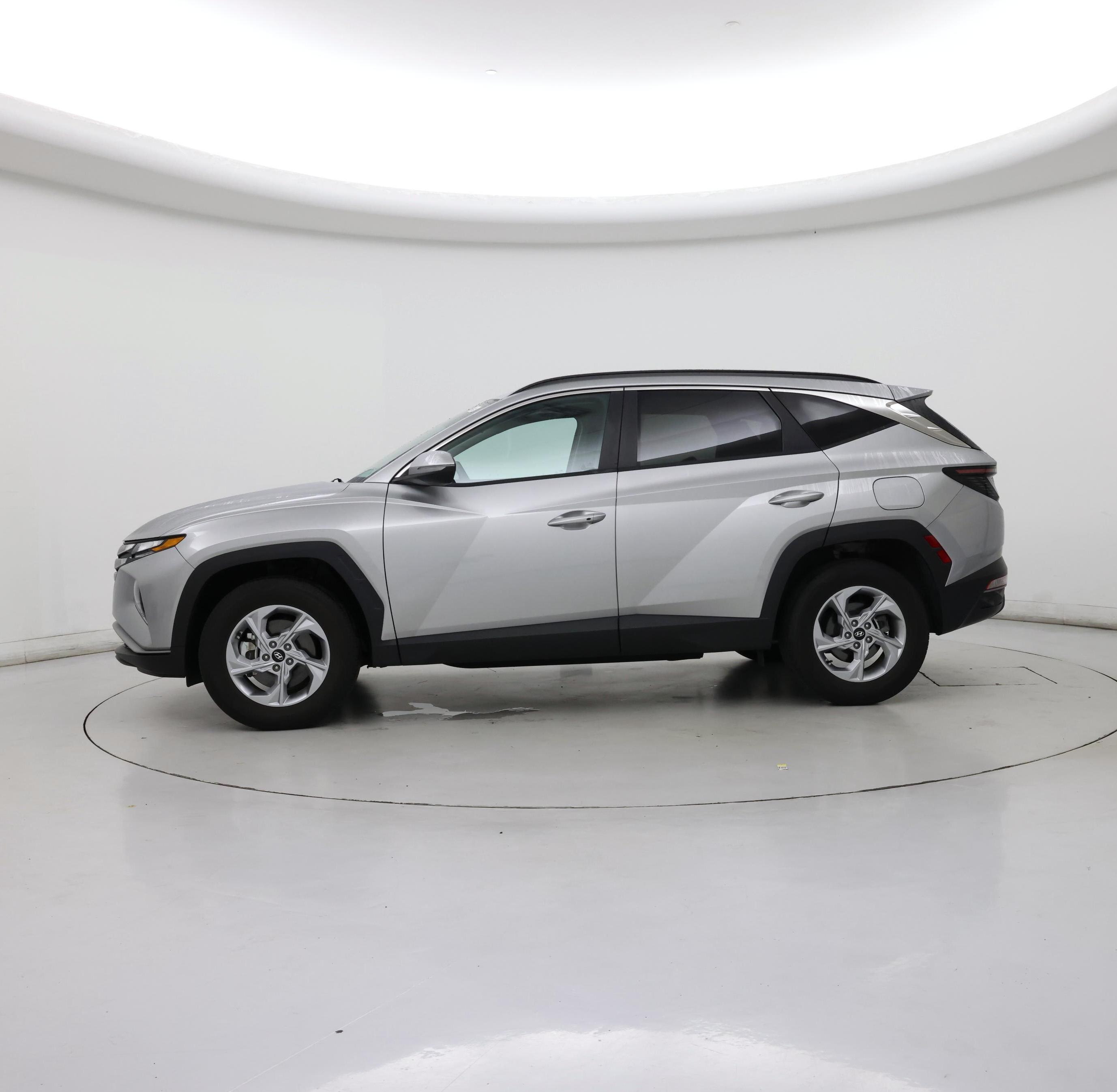 Thumbnail: 2022 Hyundai Tucson - 3