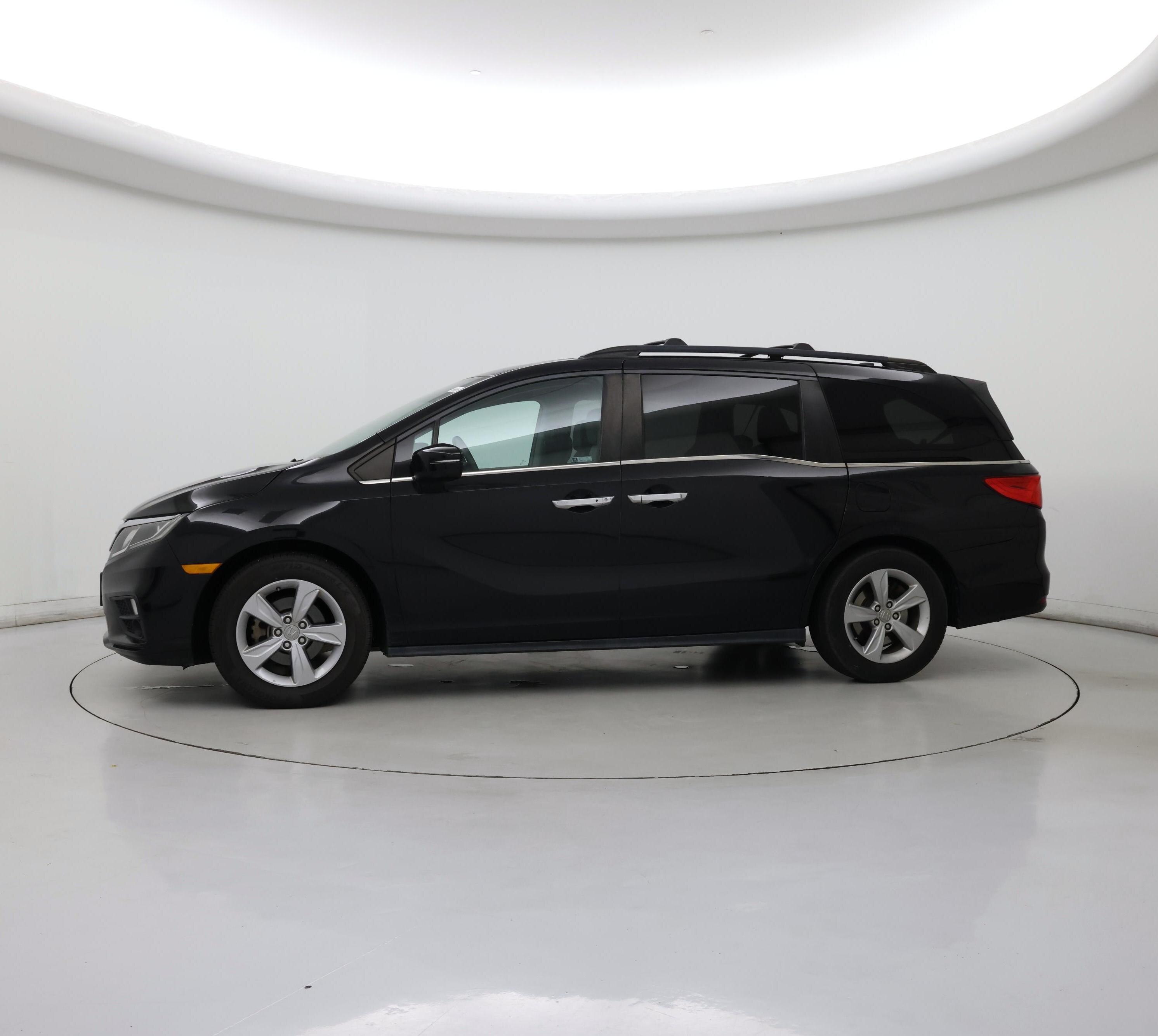 Thumbnail: 2019 Honda Odyssey - 3