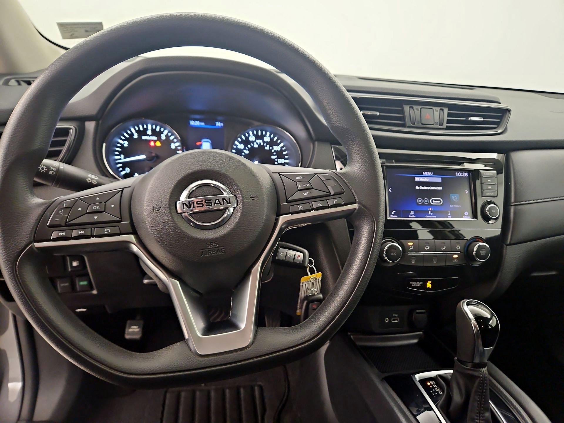 Thumbnail: 2018 Nissan Rogue - 10