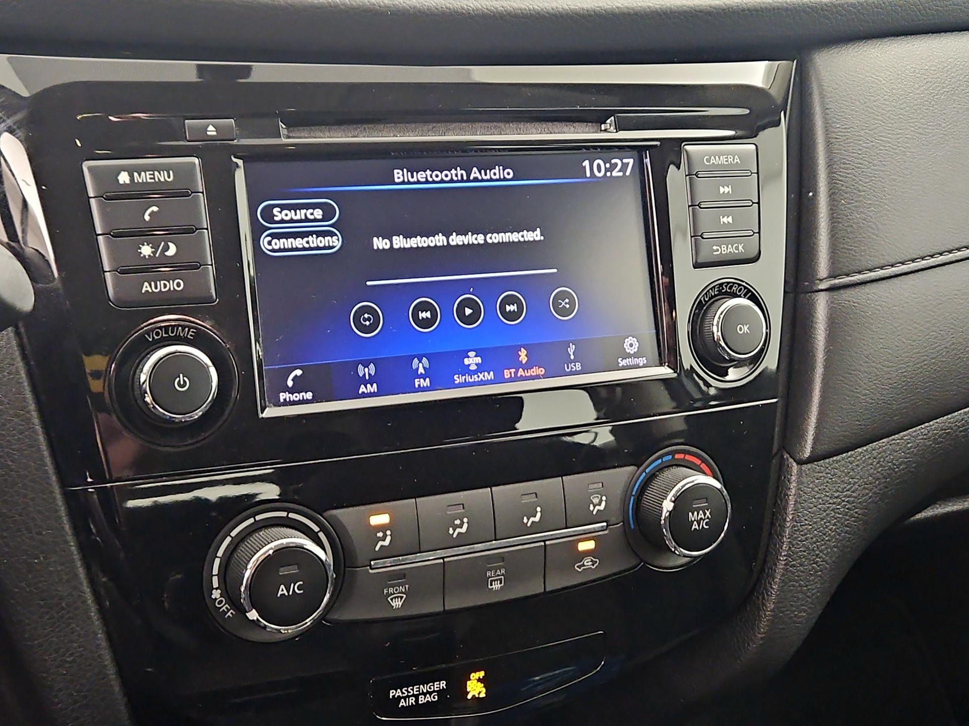 Thumbnail: 2018 Nissan Rogue - 15