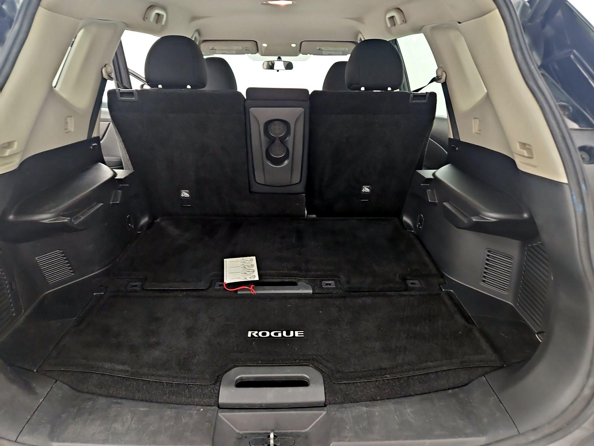 Thumbnail: 2018 Nissan Rogue - 20