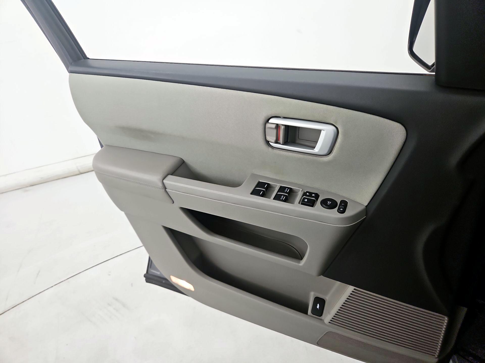 Thumbnail: 2015 Honda Pilot - 12